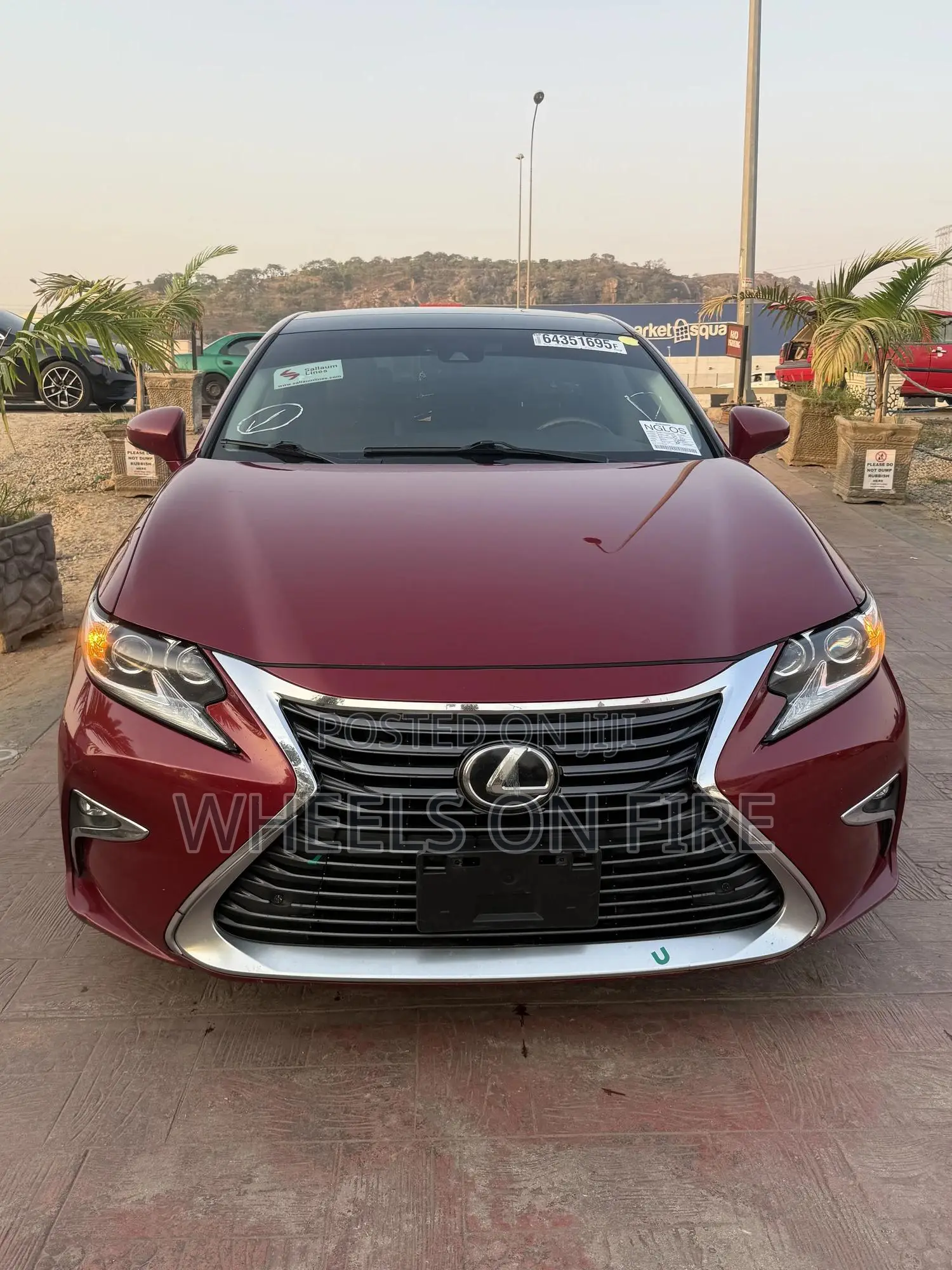 Lexus ES 250 2016 Red