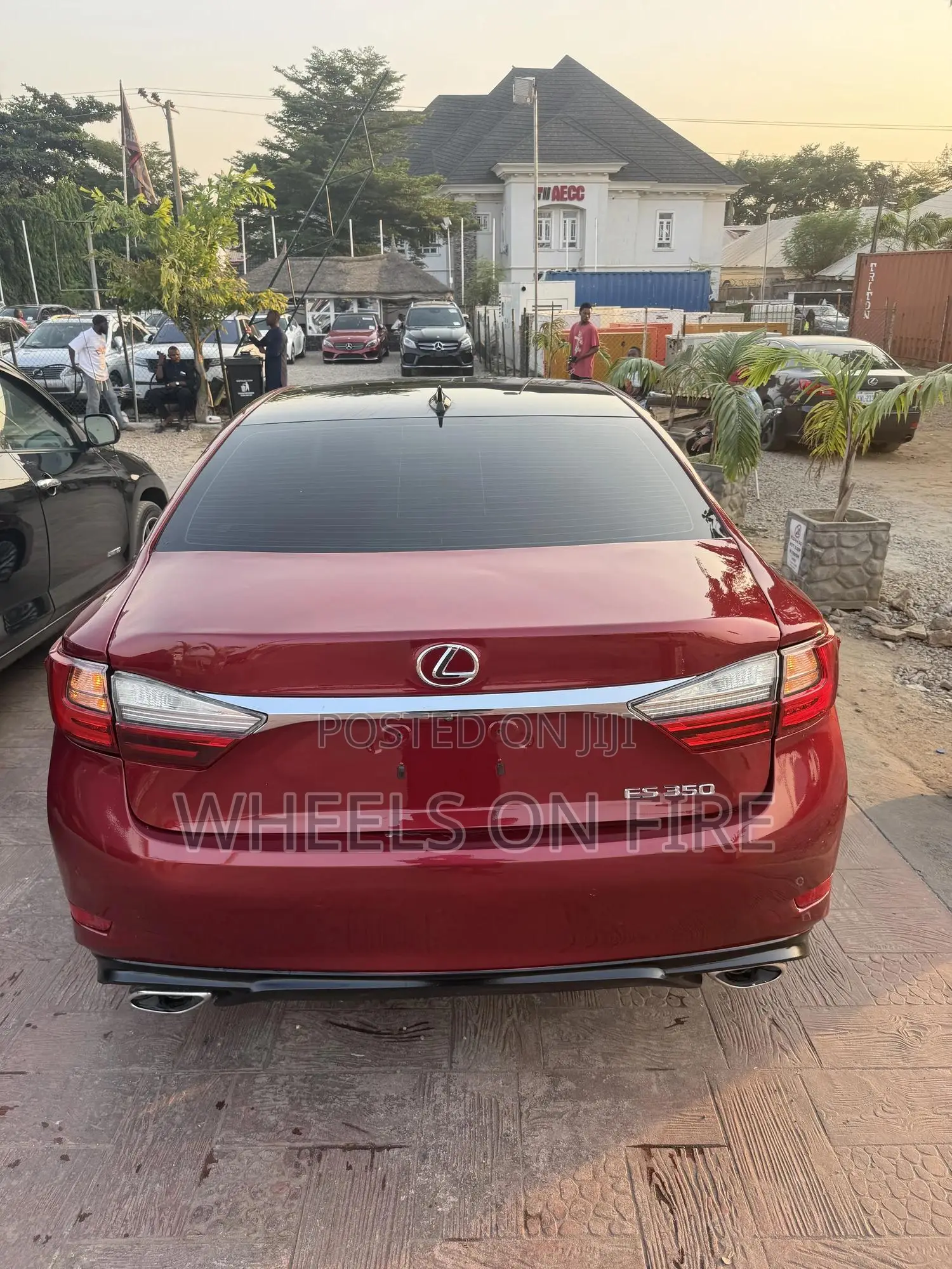 Lexus ES 250 2016 Red