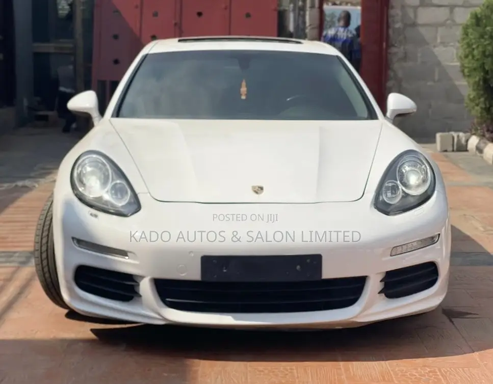 Porsche Panamera Turbo Executive 4dr Sedan AWD (4.8L 8cyl Turbo 7AM) White