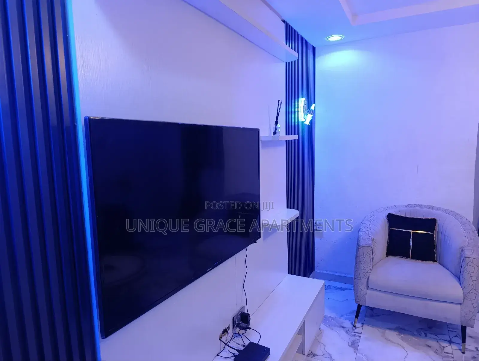 Cozy One Bedroom, 24/7 Light, Wifi, Ac, Netflix, Etc