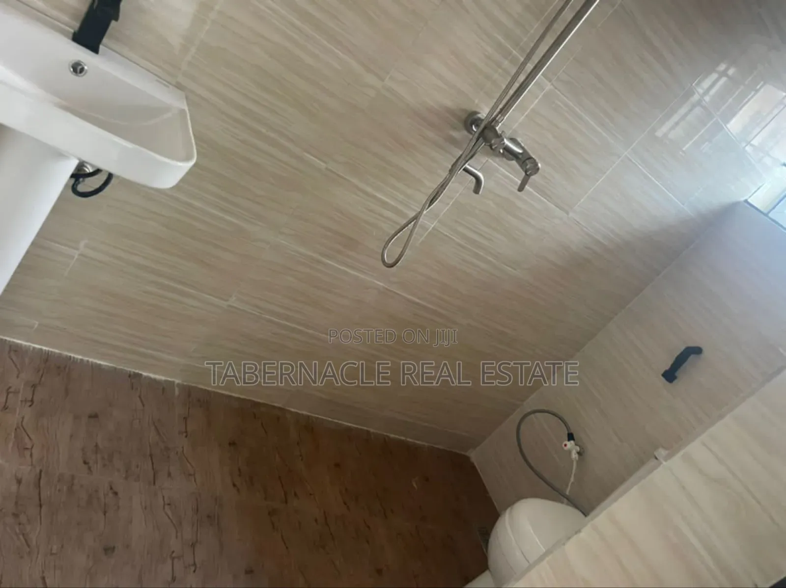 3bdrm Apartment in Valleyview Estate for rent