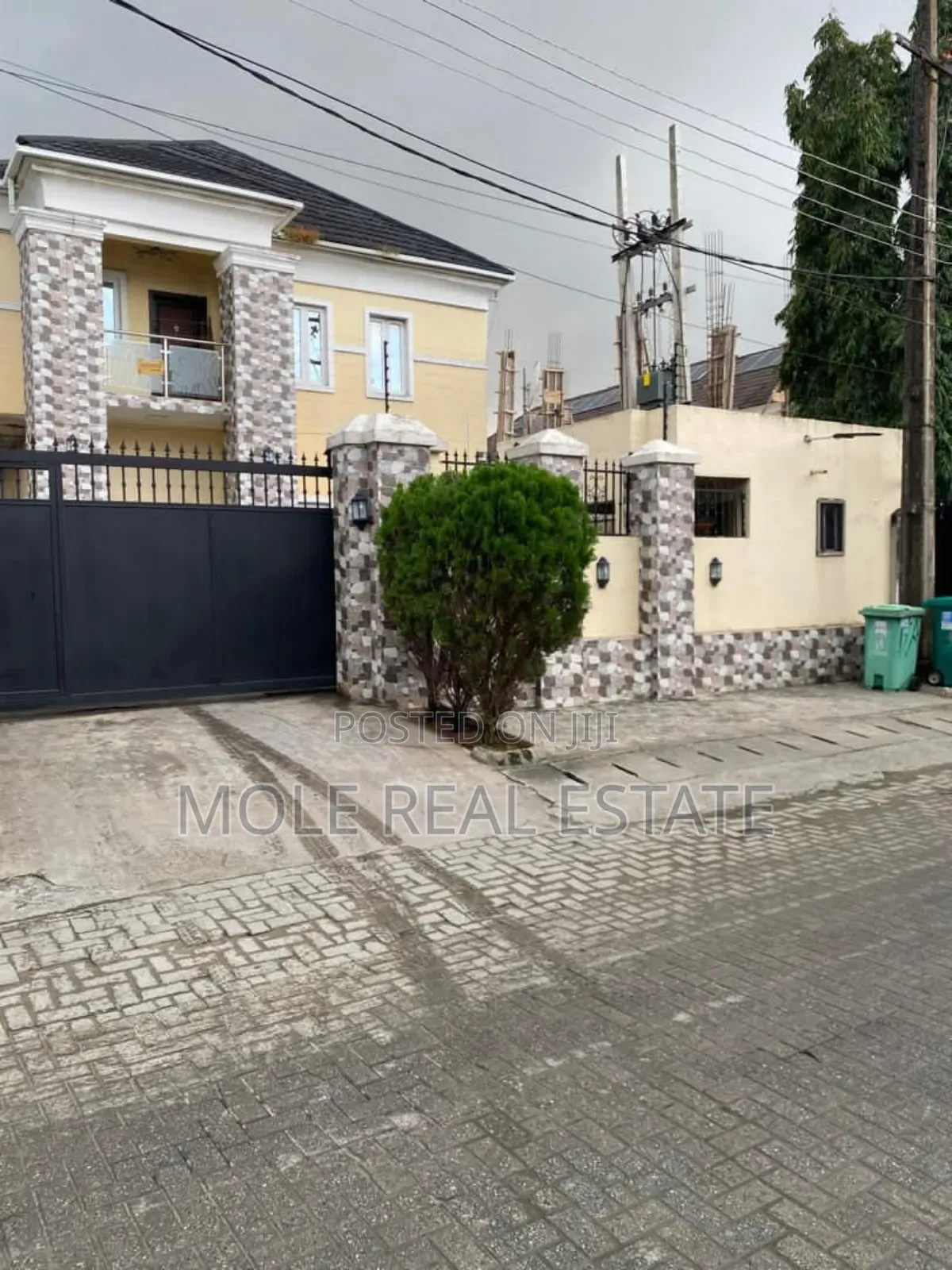 12 Plots Fenced Monastery Road Sangotedo Leki