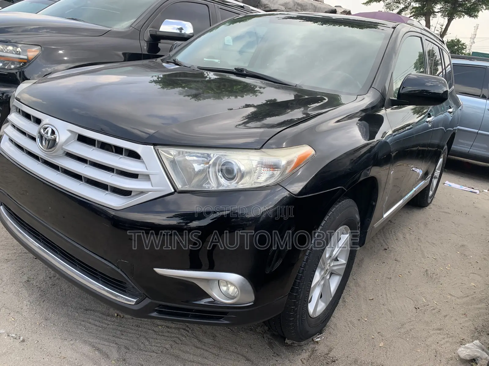 Toyota Highlander Limited 3.5l 4WD 2013 Black