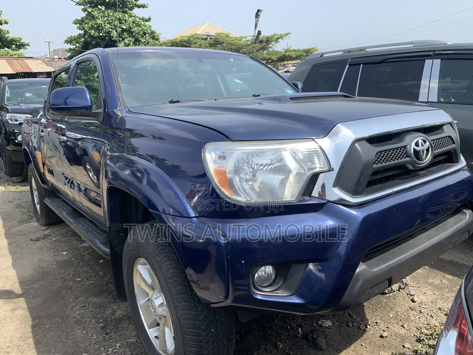 Toyota Tacoma V6 4dr Double Cab 4WD 5.0 ft. SB (4.0L 6cyl 5A) 2015 Blue