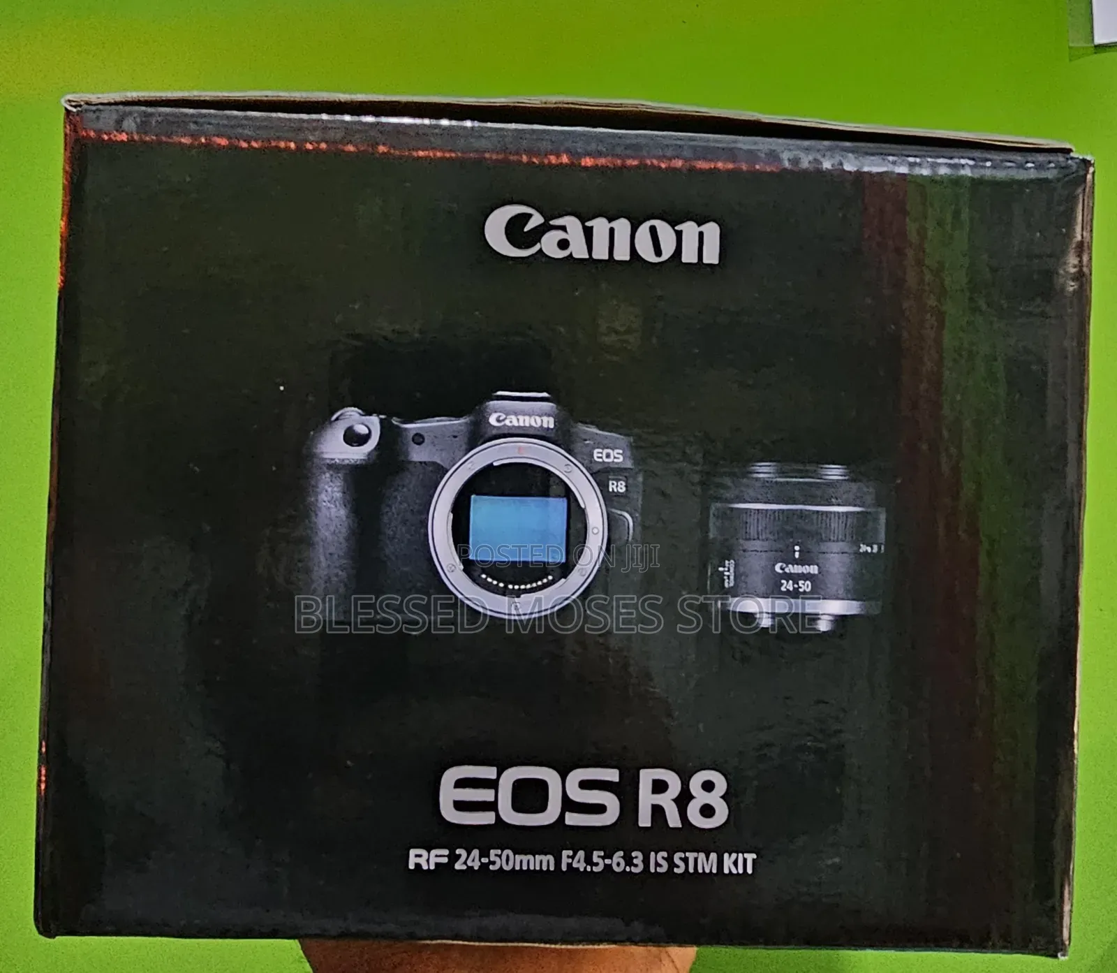 Canon Eos R8 With Lens 24-50 F4.5-6.3