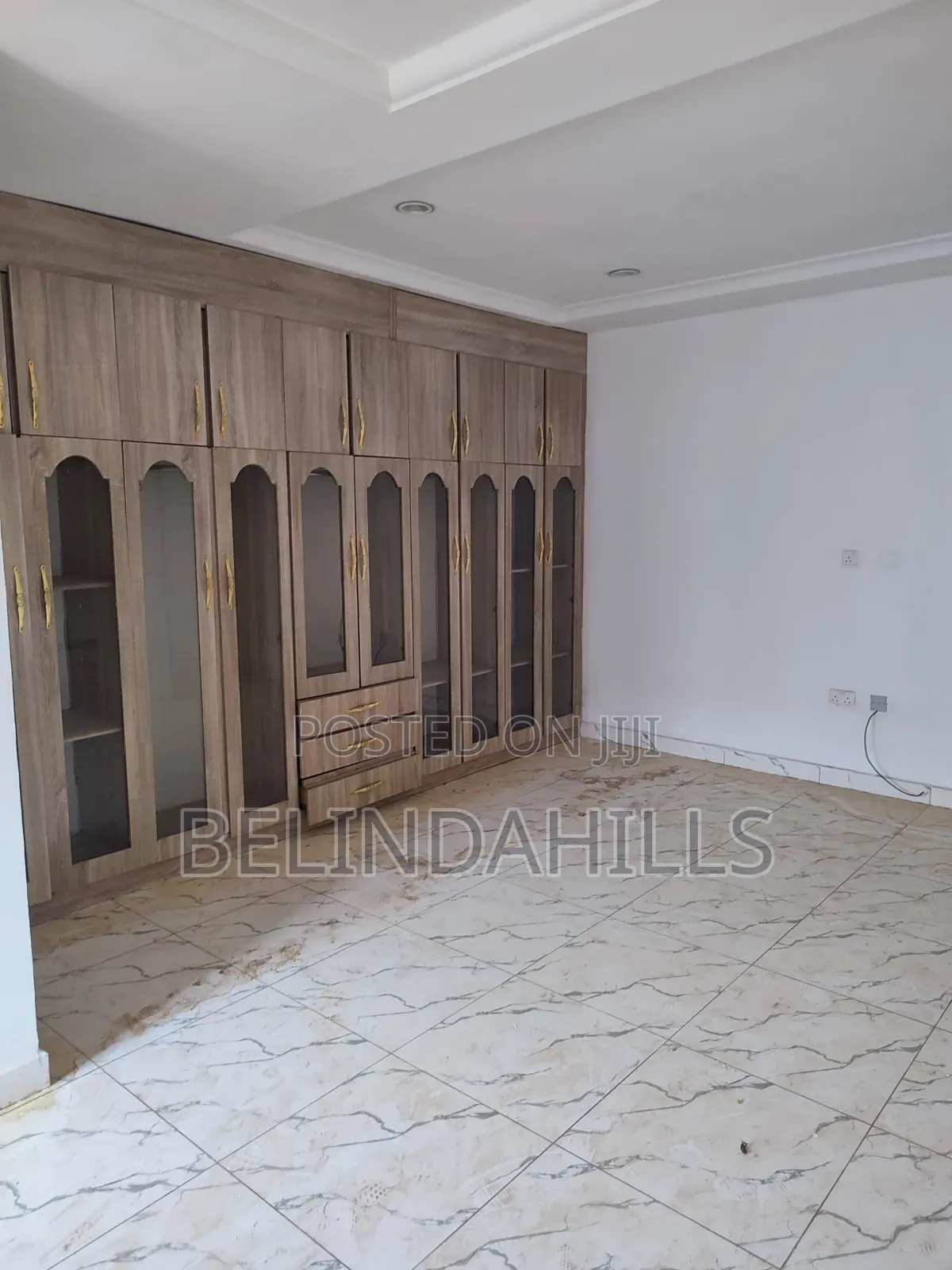 4bdrm Townhouse / Terrace in Jahi for rent