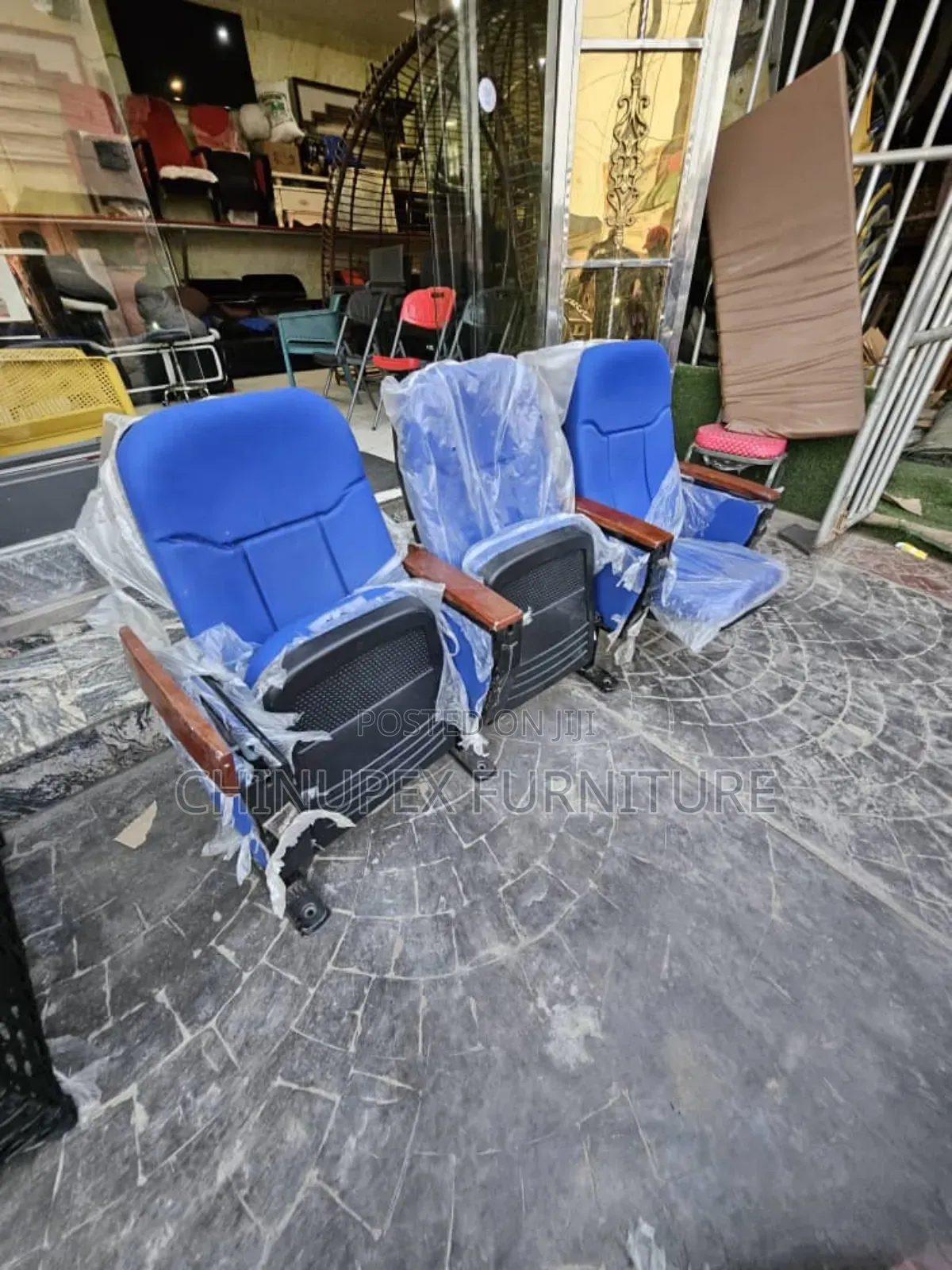Auditorium 3 Seaters Chairs With Writing Pad