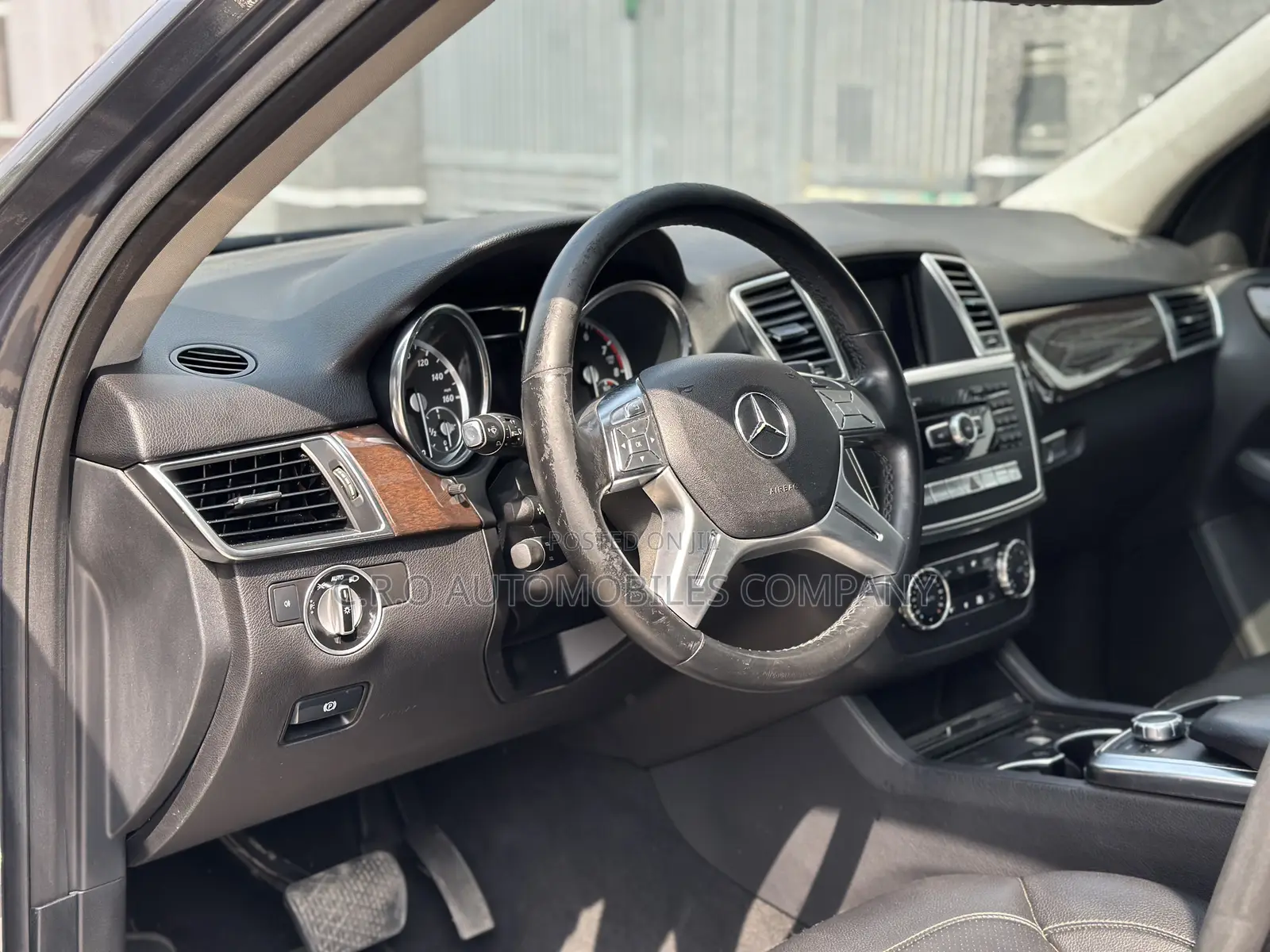 Mercedes-Benz M Class ML350 4dr SUV (3.5L 6cyl 7A) 2014 Gray