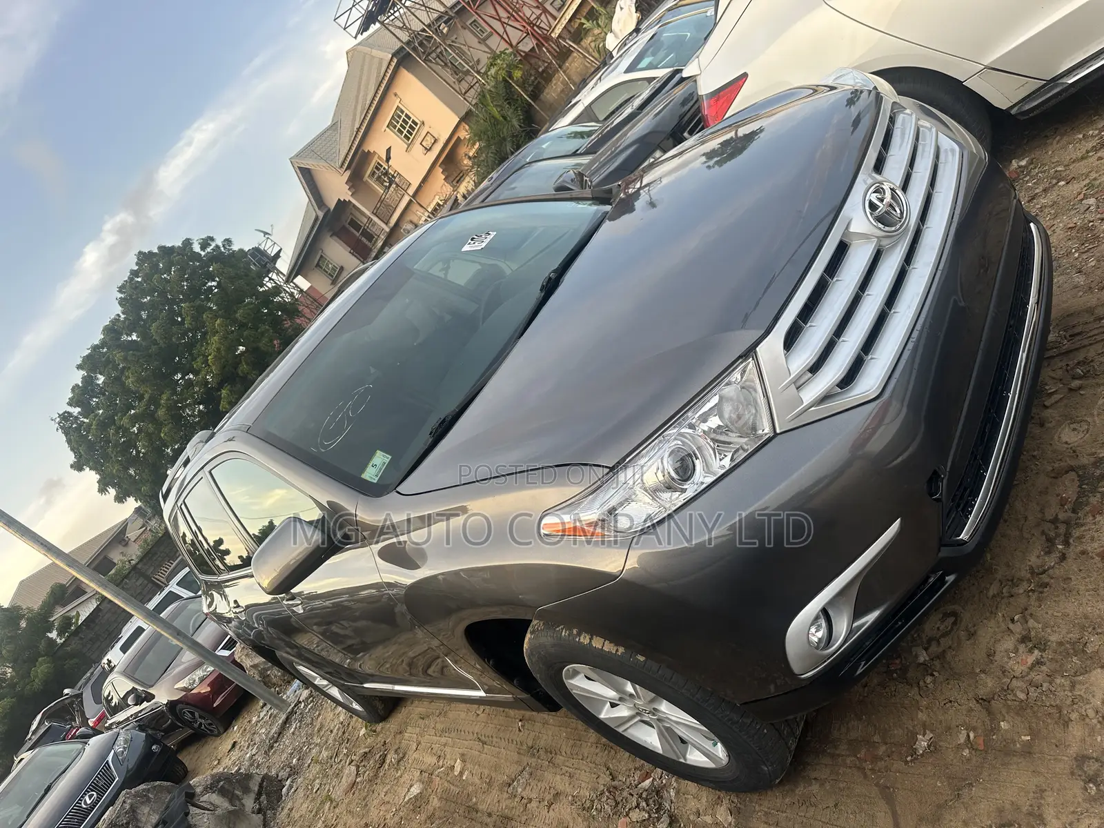 Toyota Highlander SE 3.5L 4WD 2013 Gray