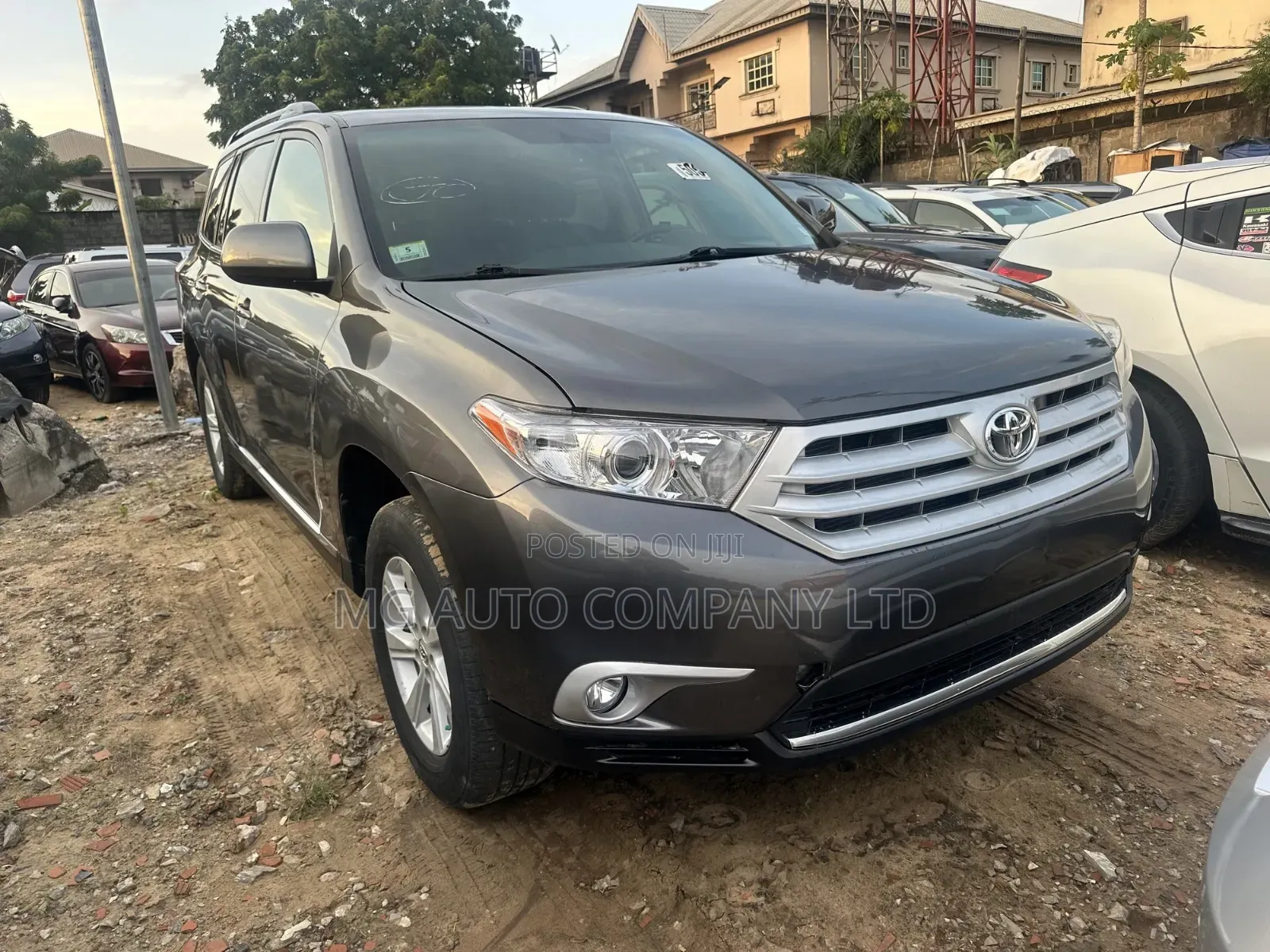 Toyota Highlander SE 3.5L 4WD 2013 Gray
