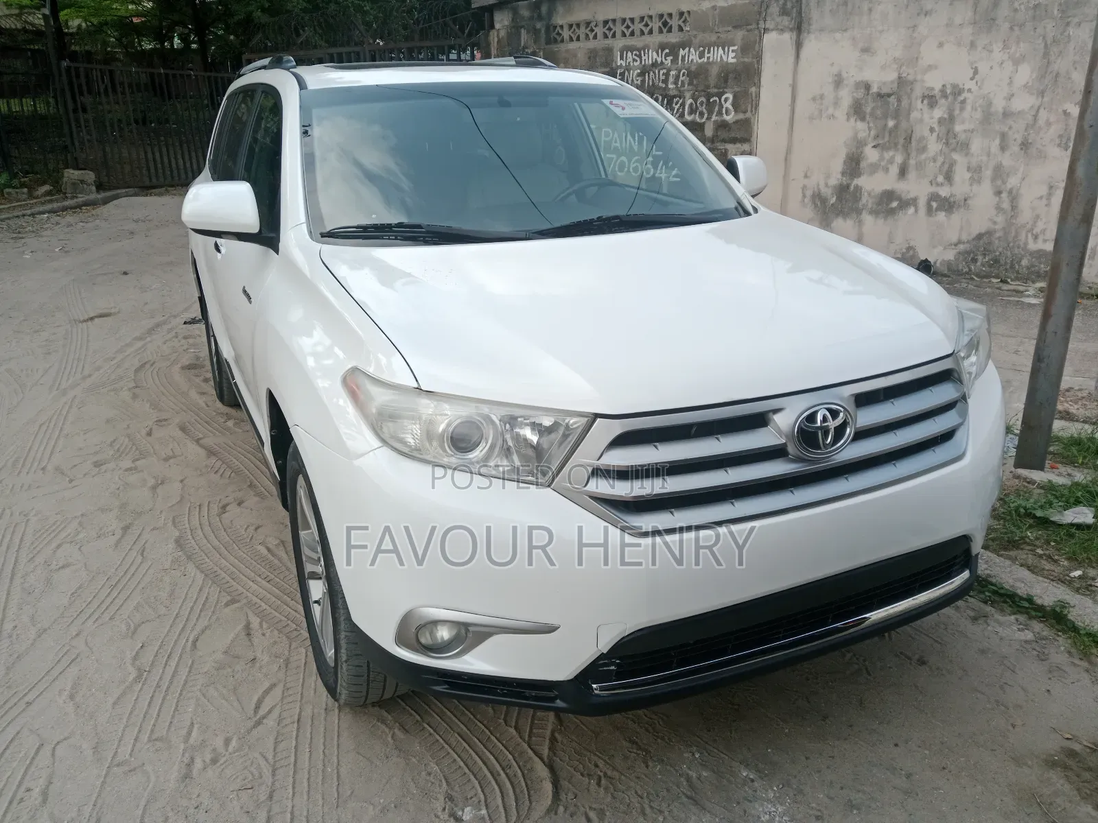 Toyota Highlander Limited 2011 White