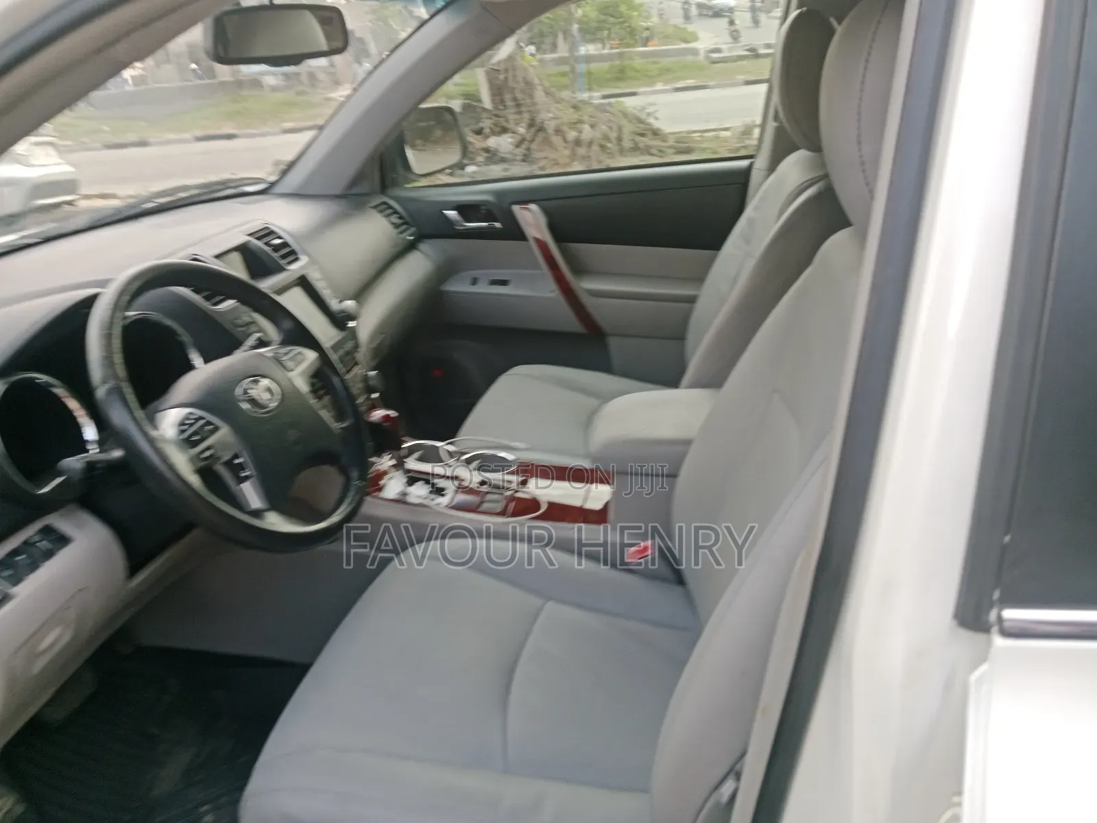 Toyota Highlander Limited 2011 White