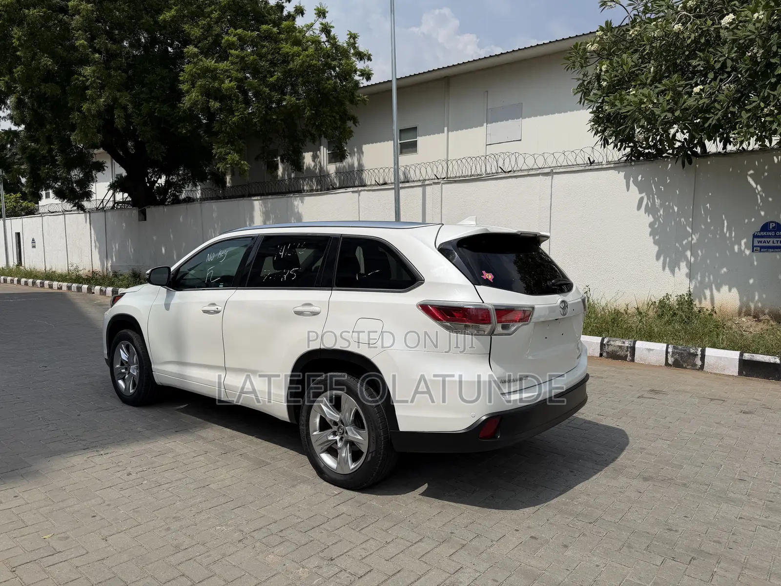 Toyota Highlander Limited V6 4x2 (3.5L 6cyl 6A) 2016 White