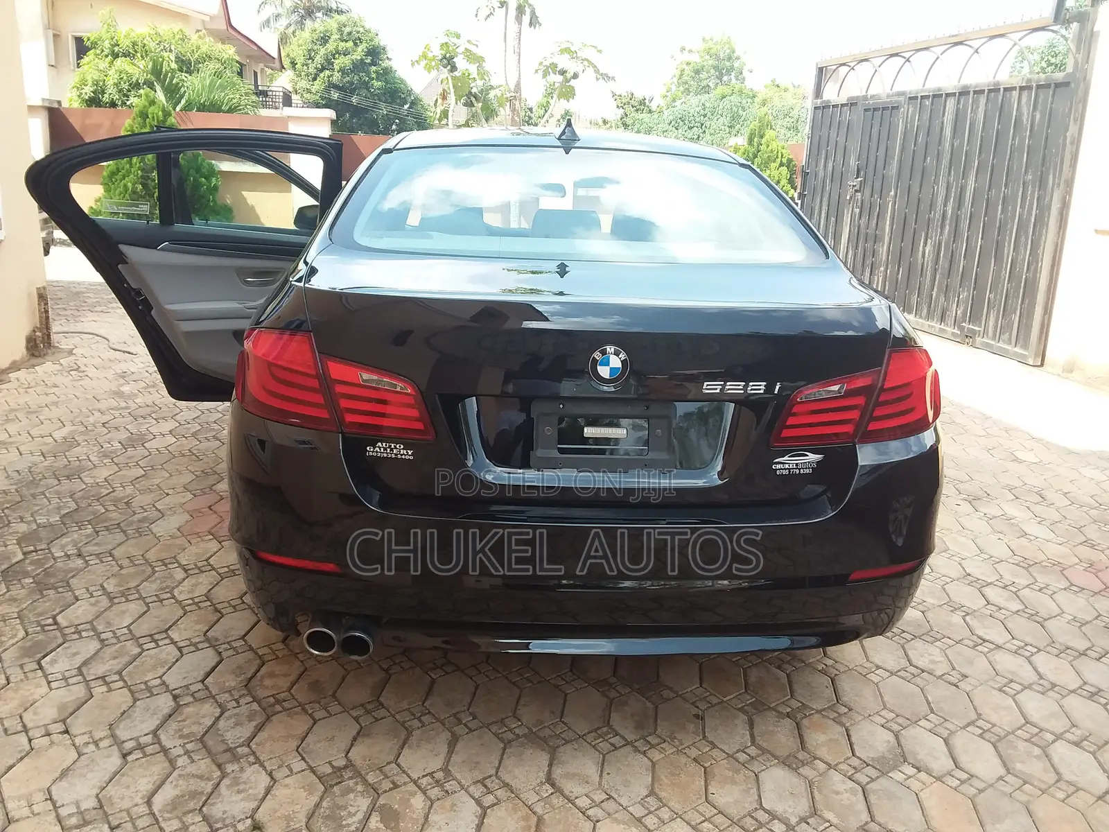 BMW 528i 2011 Black