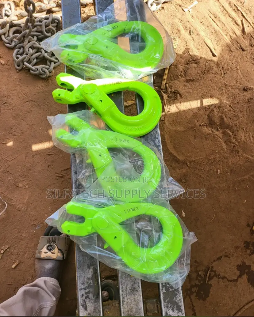Chain Binder and Safefy Hool