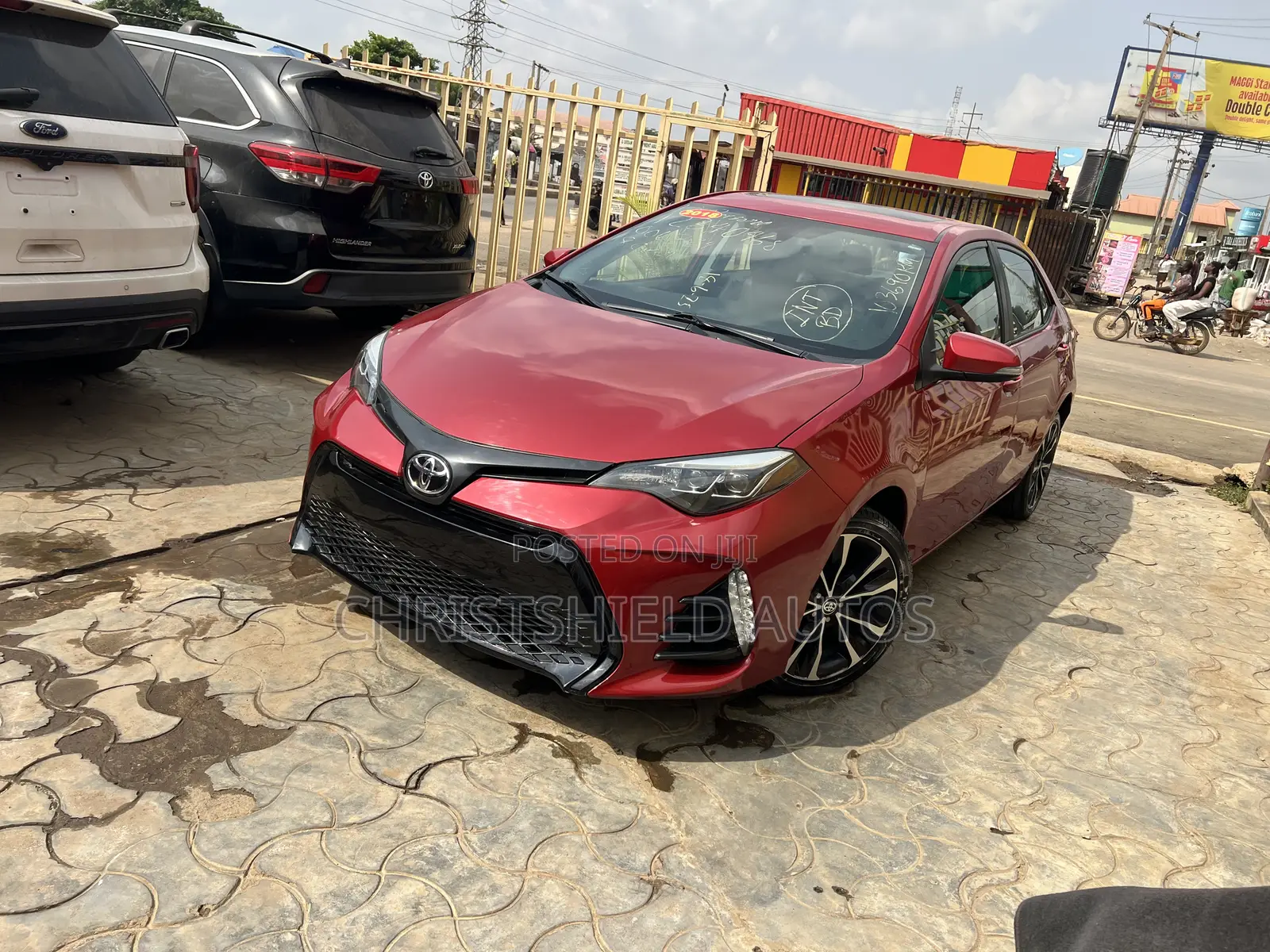 Toyota Corolla XSE (1.8L 4cyl 2A) 2018 Red