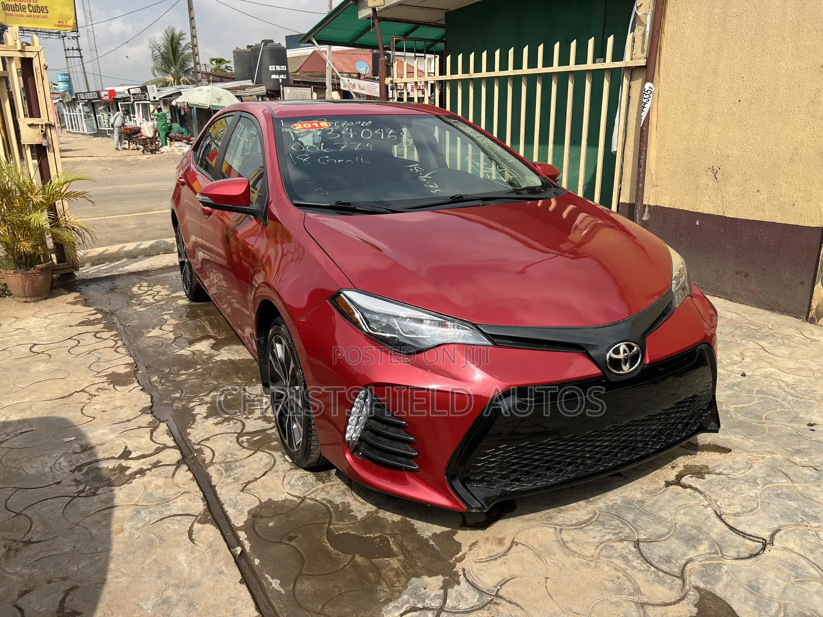 Toyota Corolla XSE (1.8L 4cyl 2A) 2018 Red