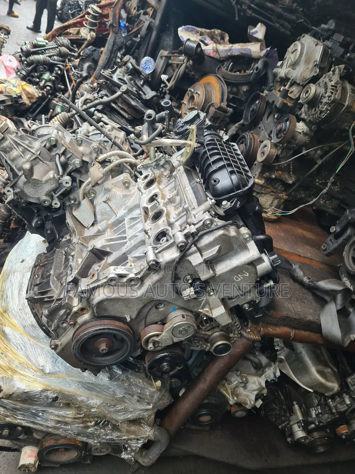 2.0 Liters Nissan Qashqai 2008 Engine