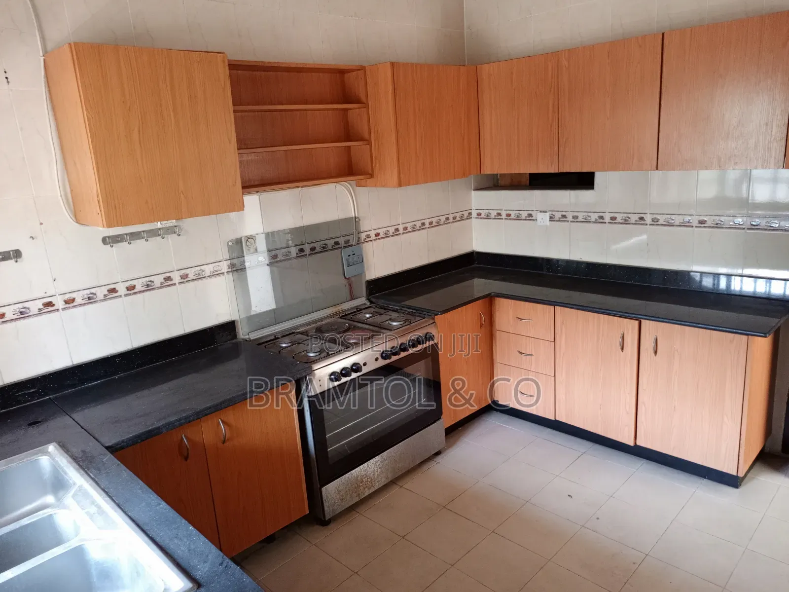 3bdrm Block of Flats in Wuse 2 for rent