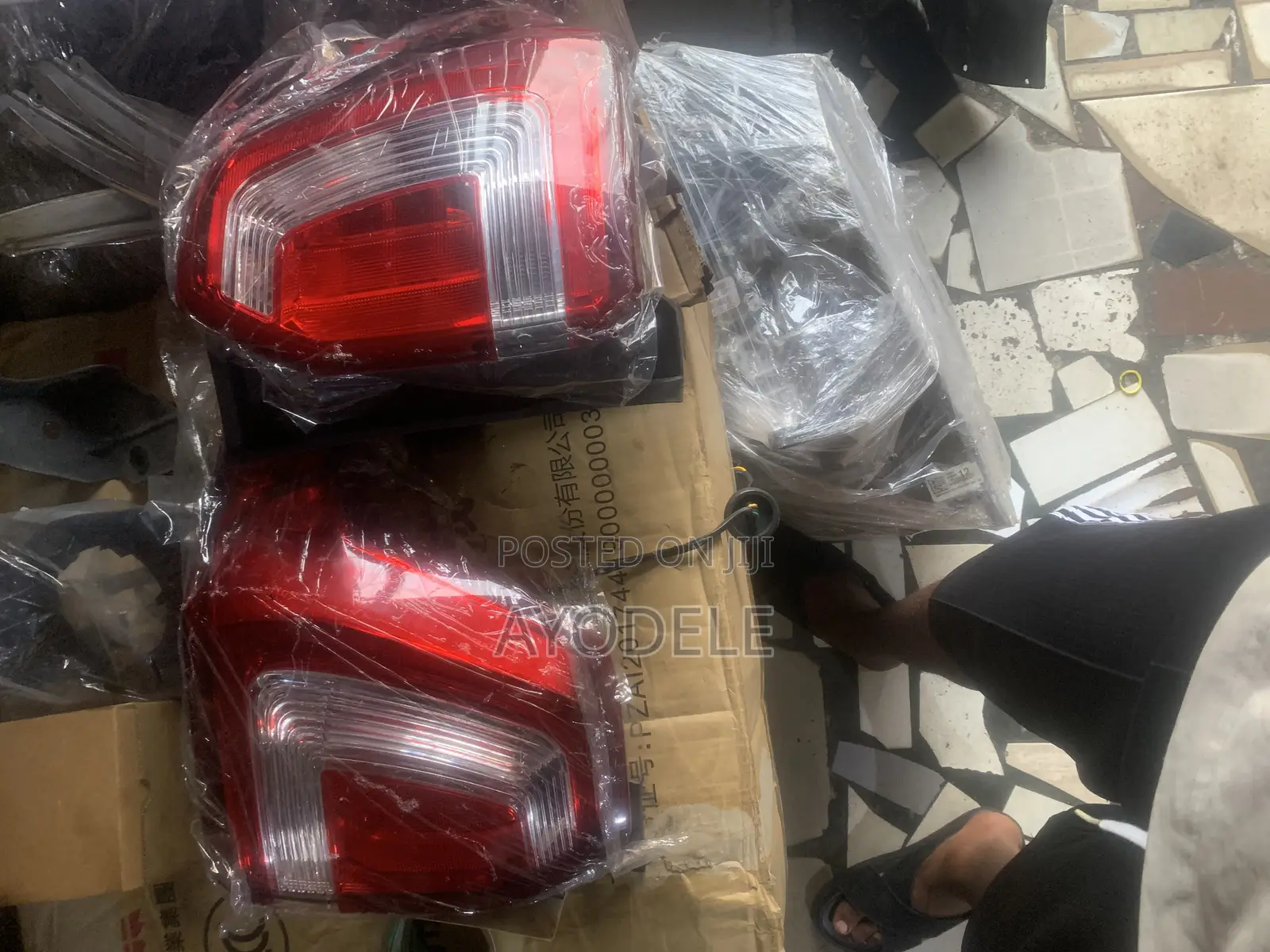Brand New Rear Back Light for Ford Explorer 2016 2017