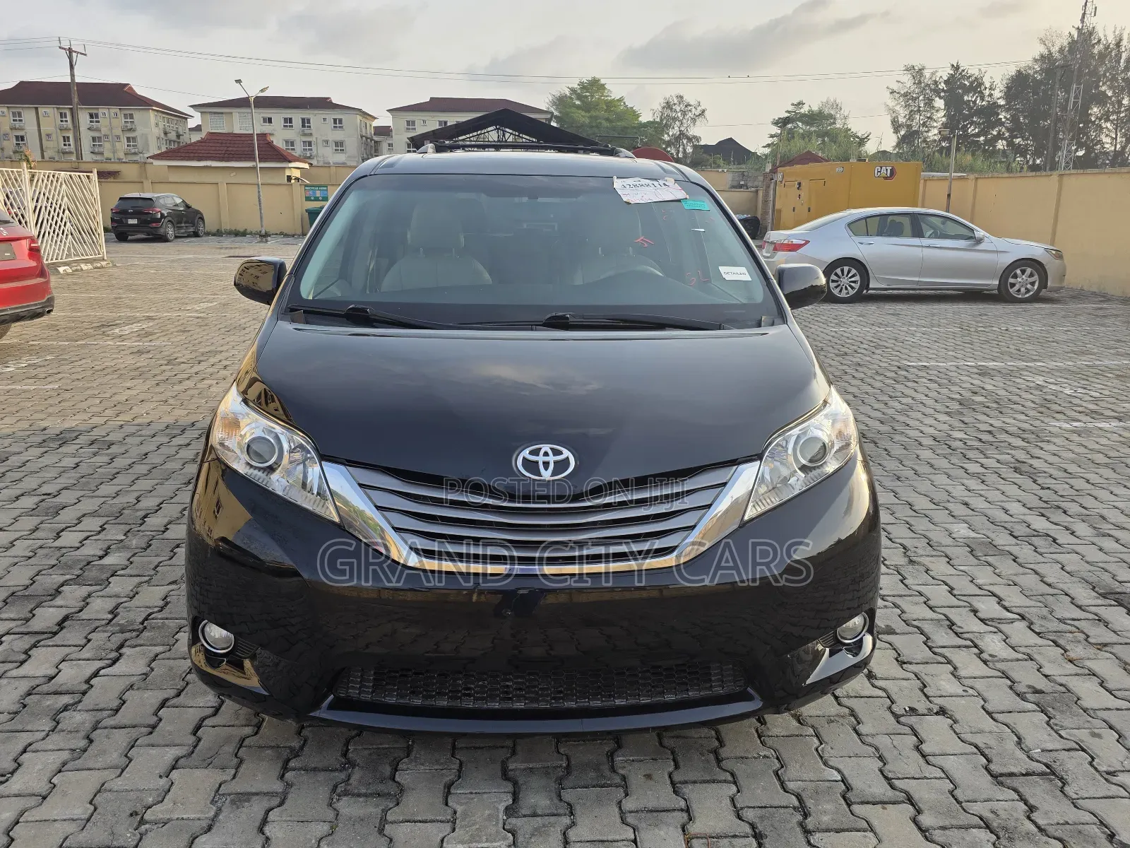 Toyota Sienna XLE 7 Passenger 2011 Black