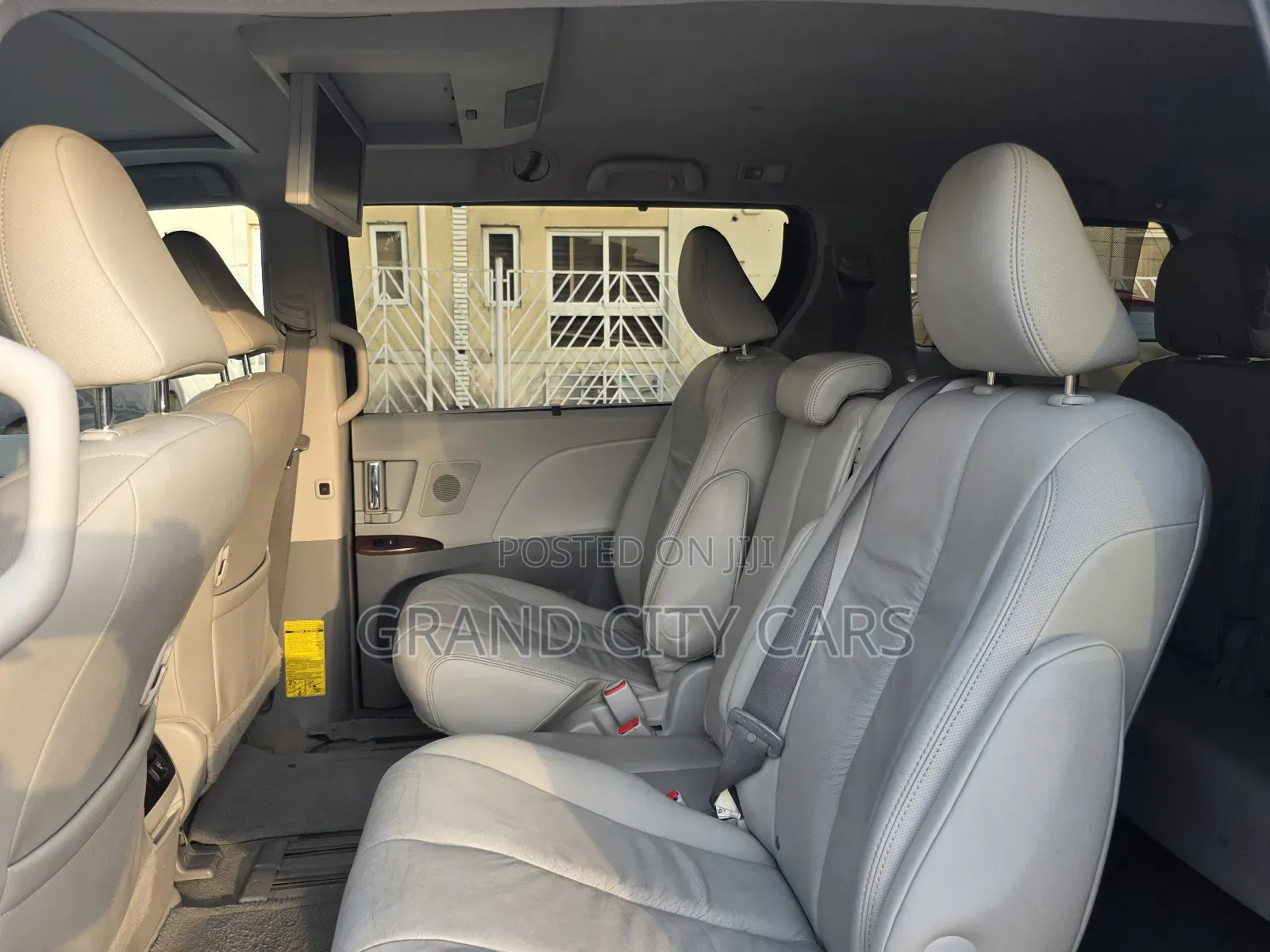 Toyota Sienna XLE 7 Passenger 2011 Black