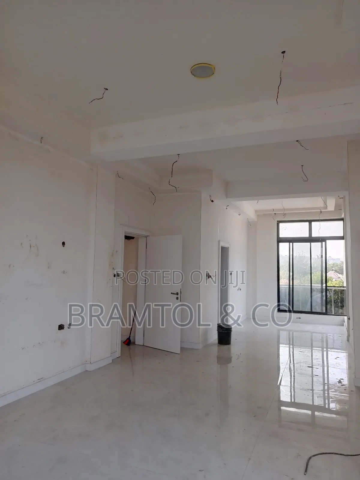 2bdrm Block of Flats in Maitama for rent