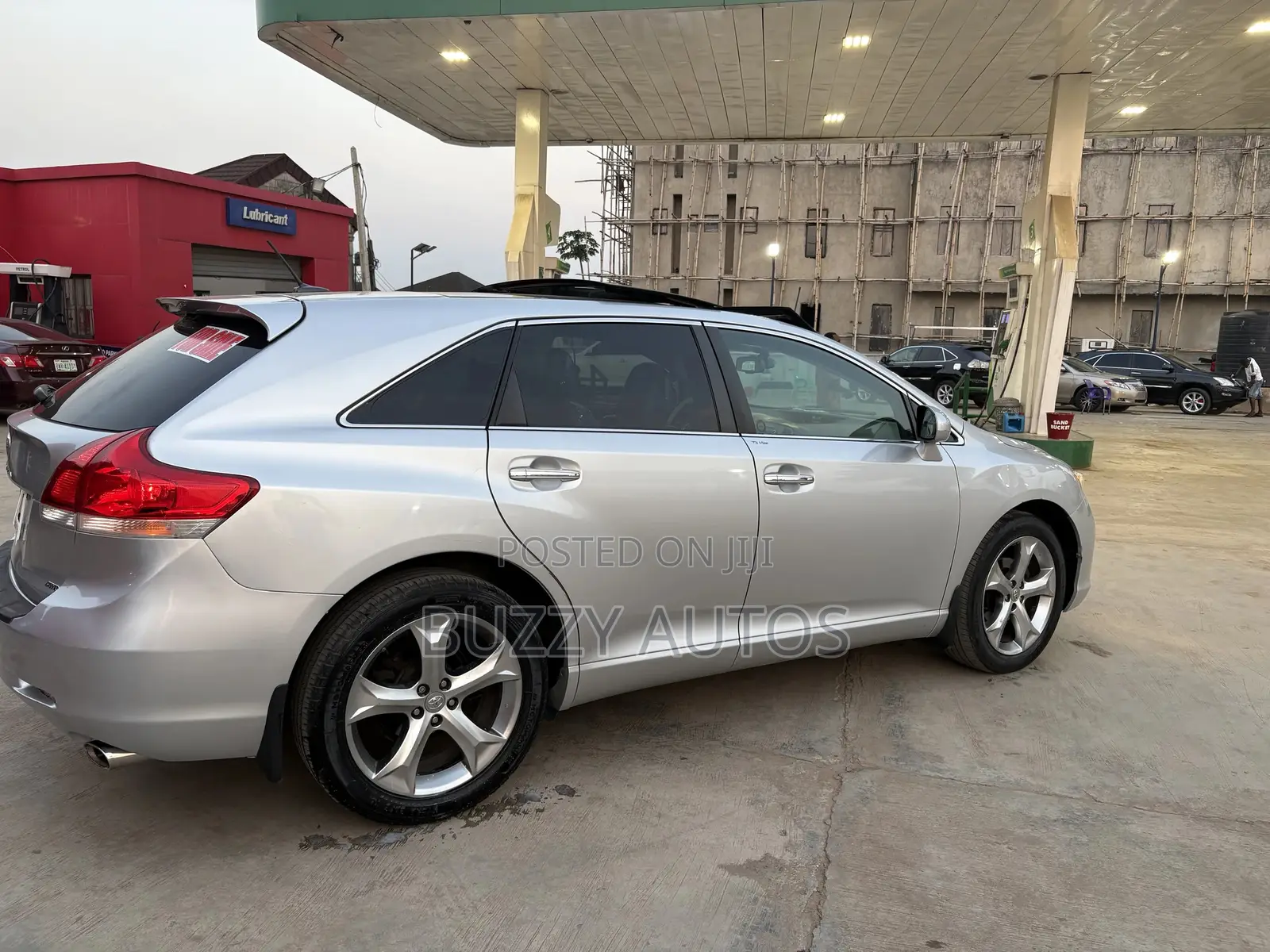 Toyota Venza AWD 2011 Silver