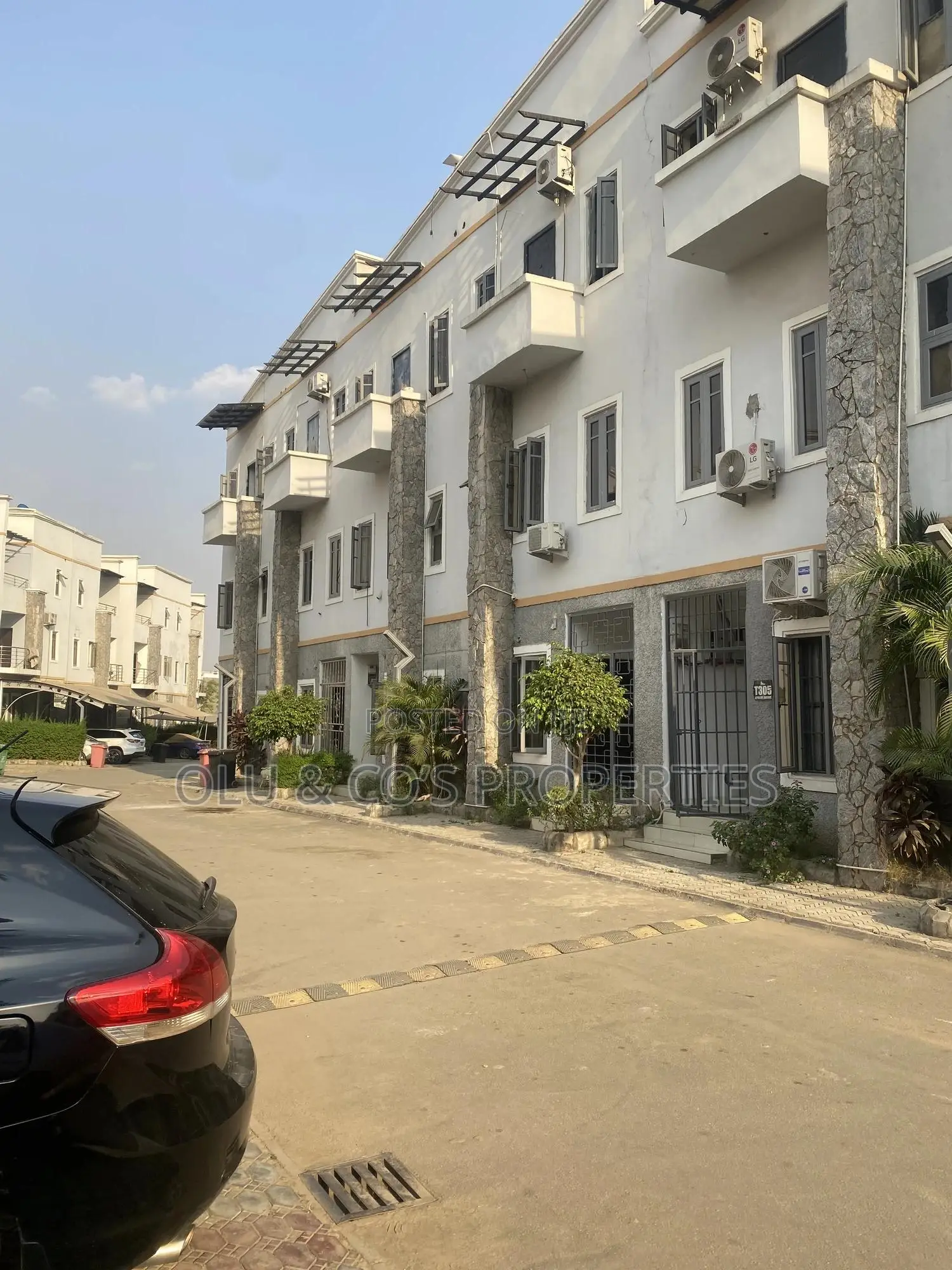 Furnished 3bdrm Townhouse / Terrace in Peachville Estate, Jabi for rent