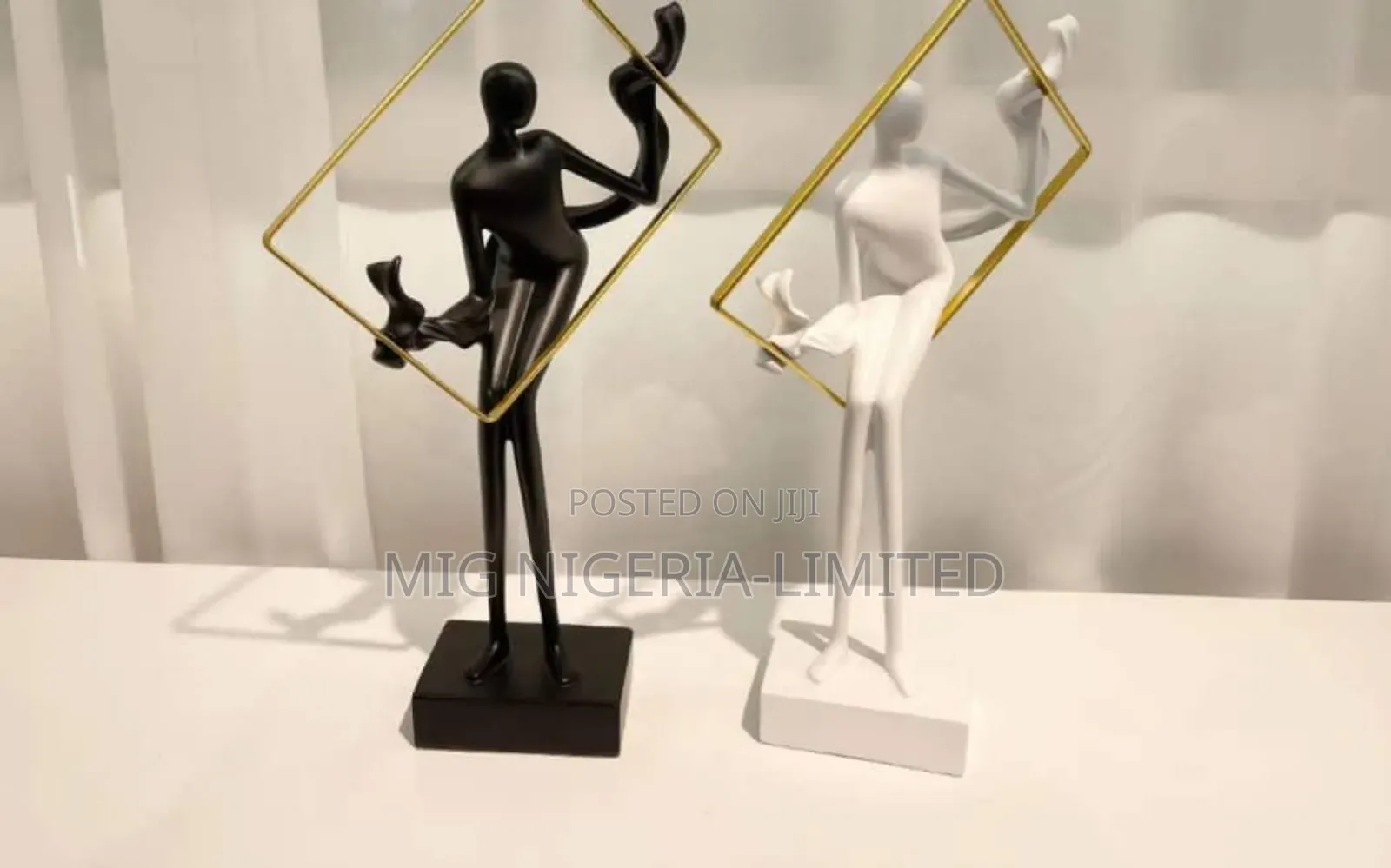 Decor Standing Man With Three Balls Statue Figurines Decorations