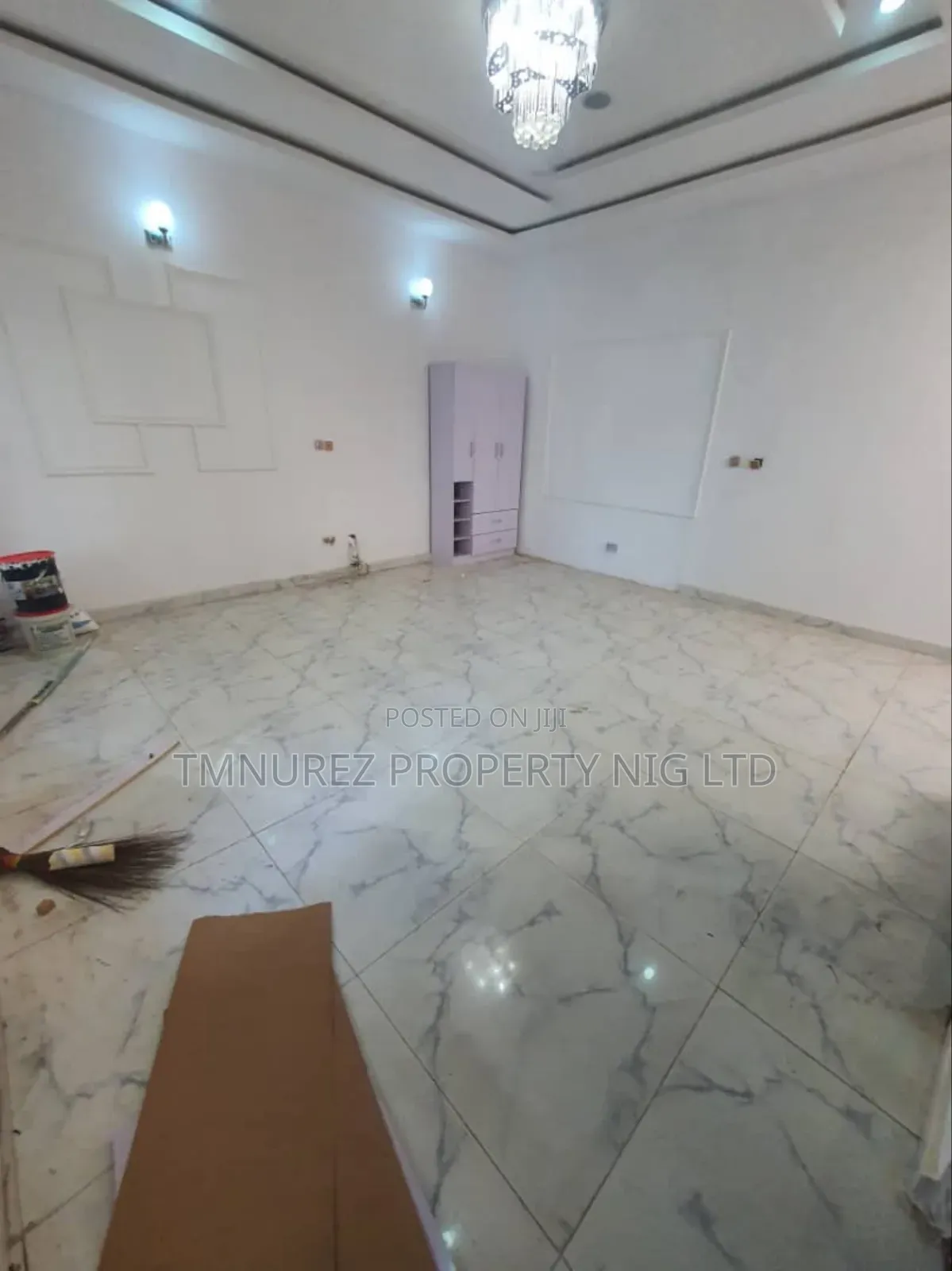 Studio Apartment in Orchild Road, Chevron for rent