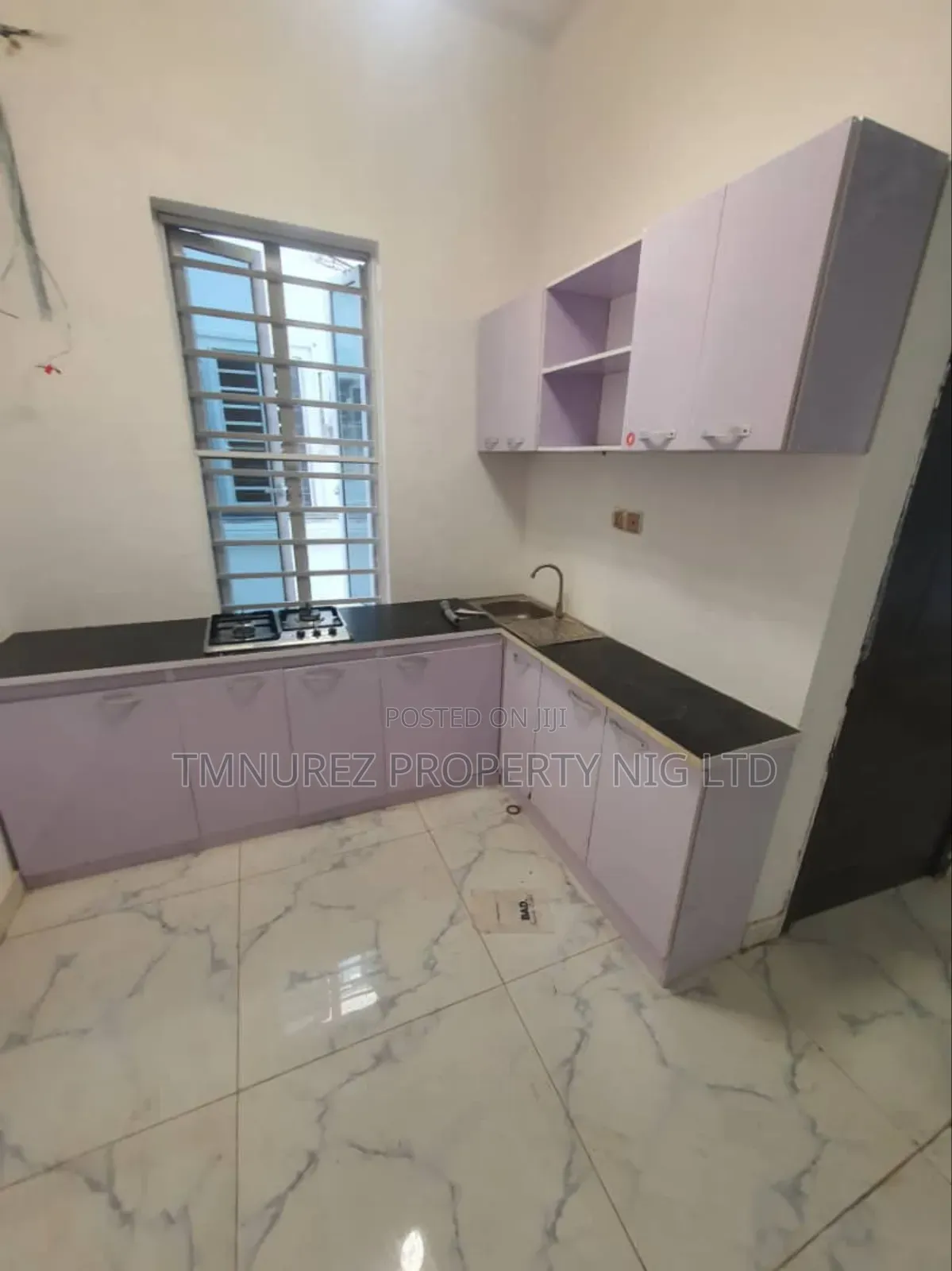 Studio Apartment in Orchild Road, Chevron for rent