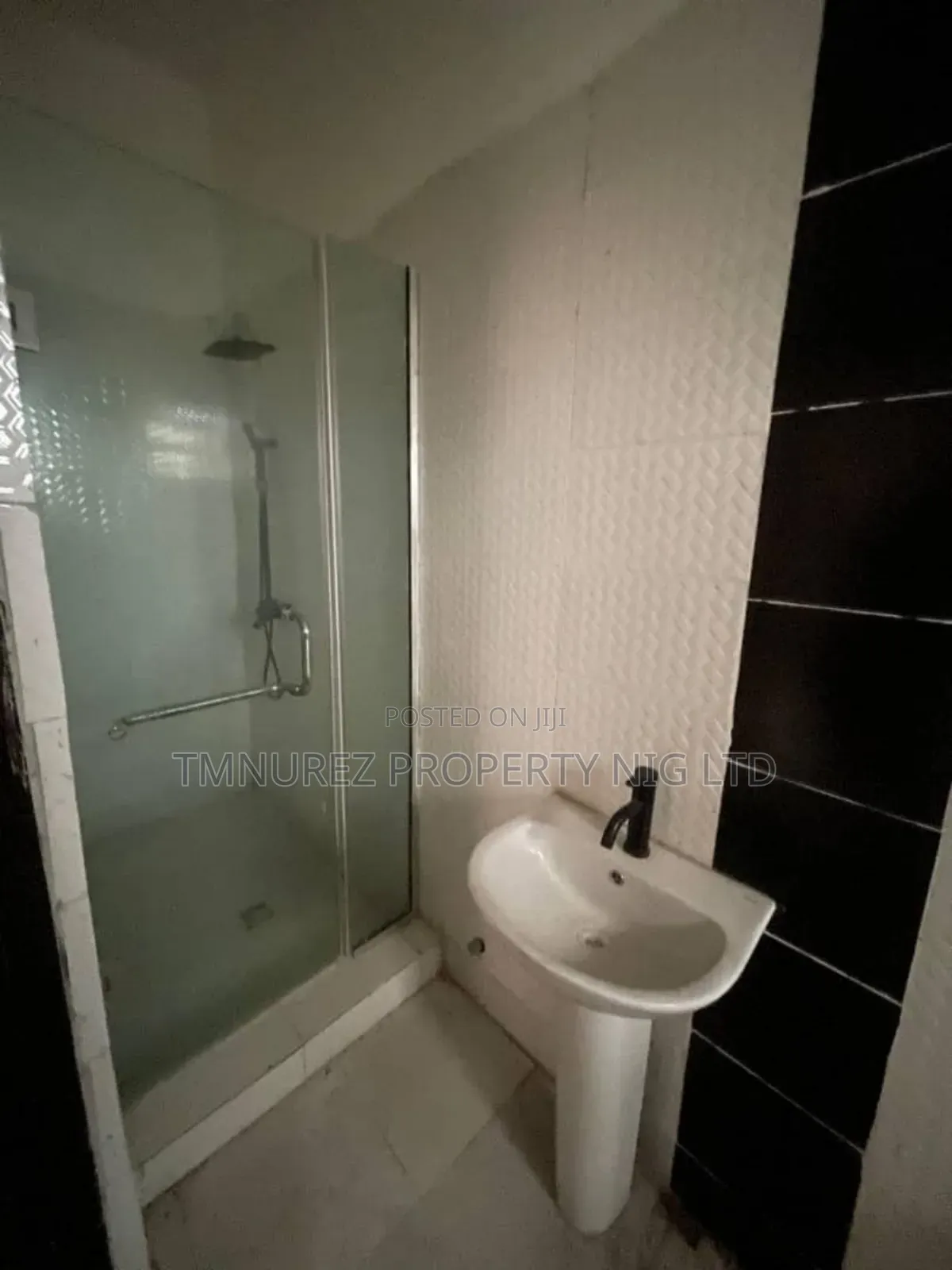 Studio Apartment in Agungi, Chevron for rent