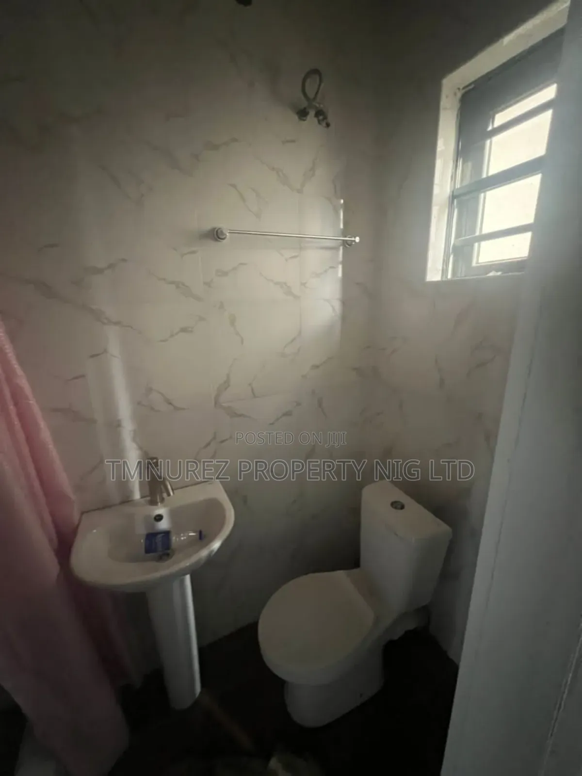 1bdrm Room & Parlour in Gra Ikota for rent