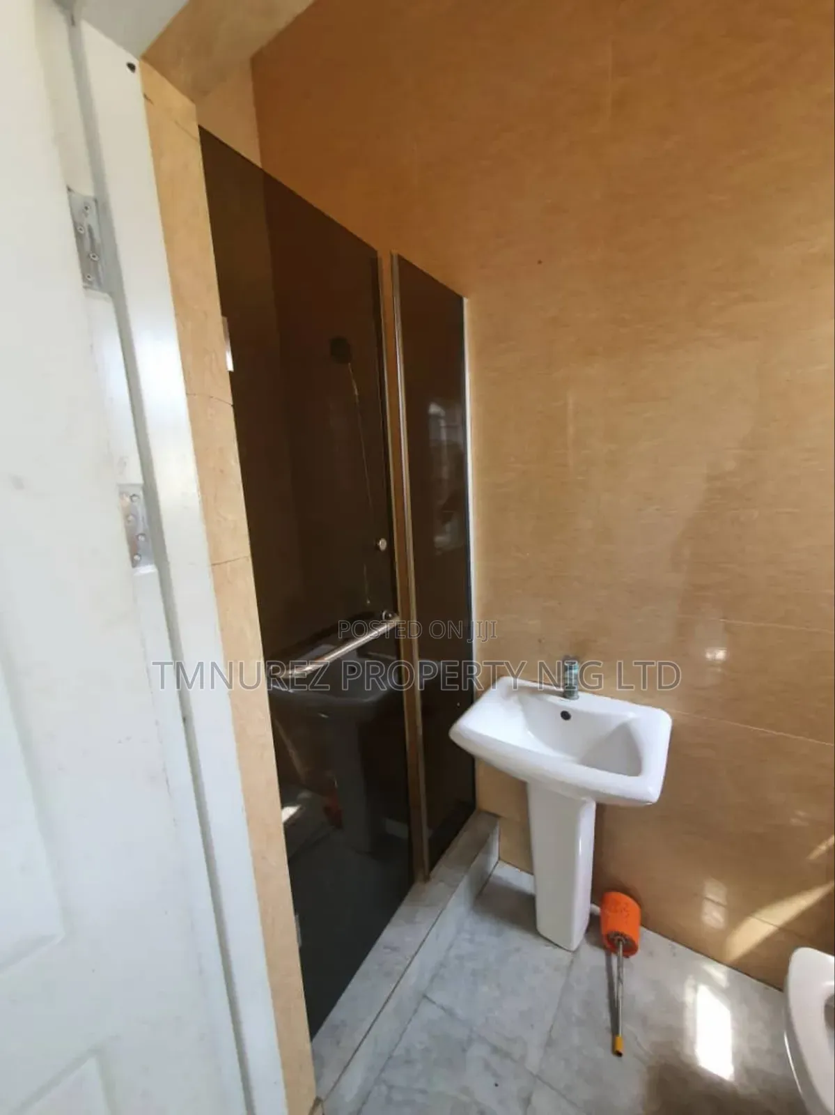 Studio Apartment in Ikota Lekki County for rent