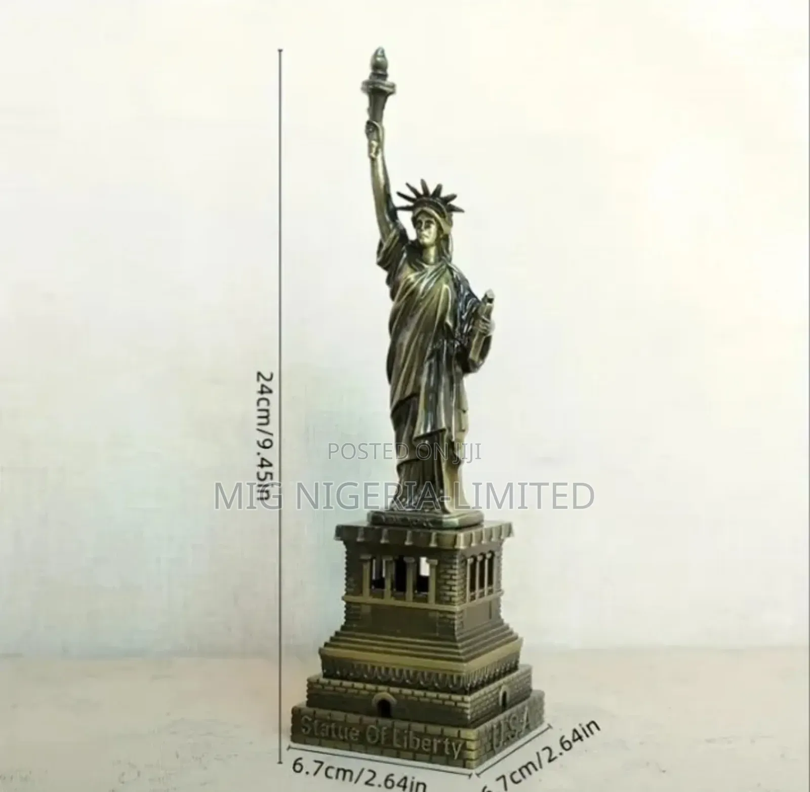 Newyork Figurine Artistic Home Office Decor Craft Tabletop Shelves 1pc