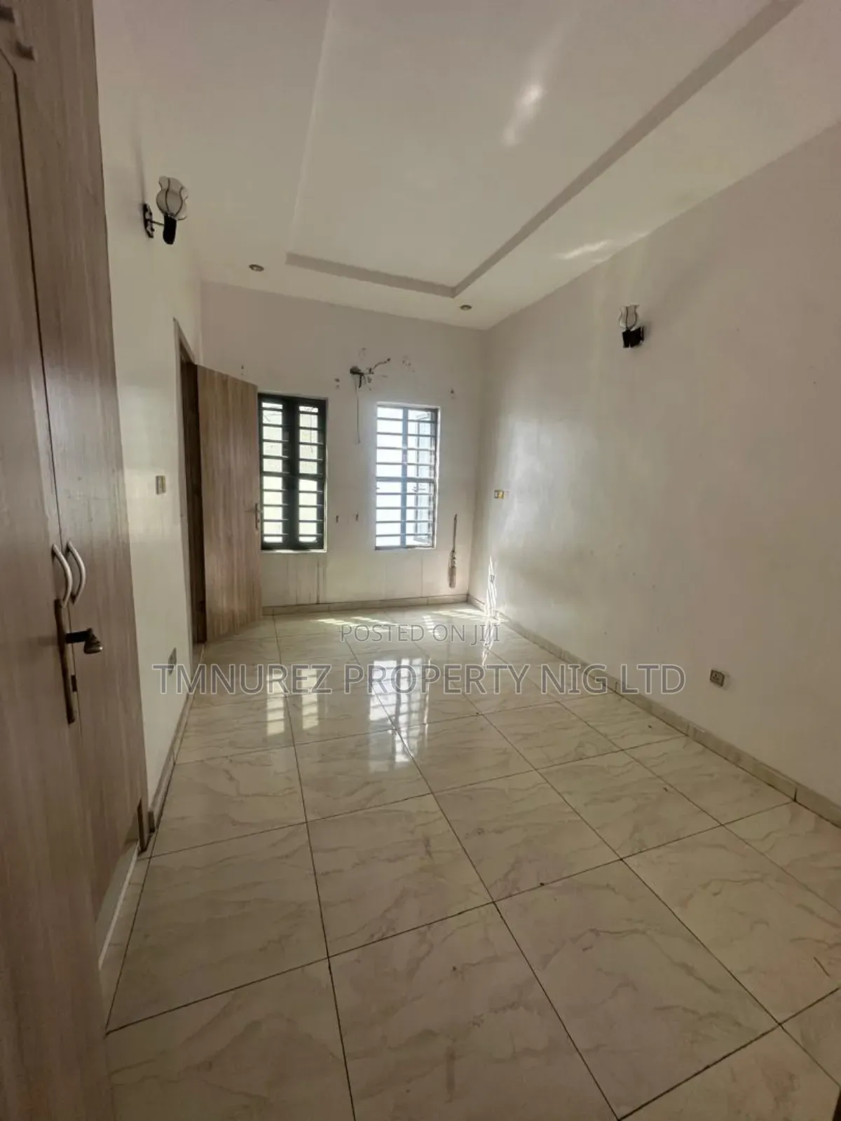 1bdrm Apartment in Orchild Road, Chevron for rent