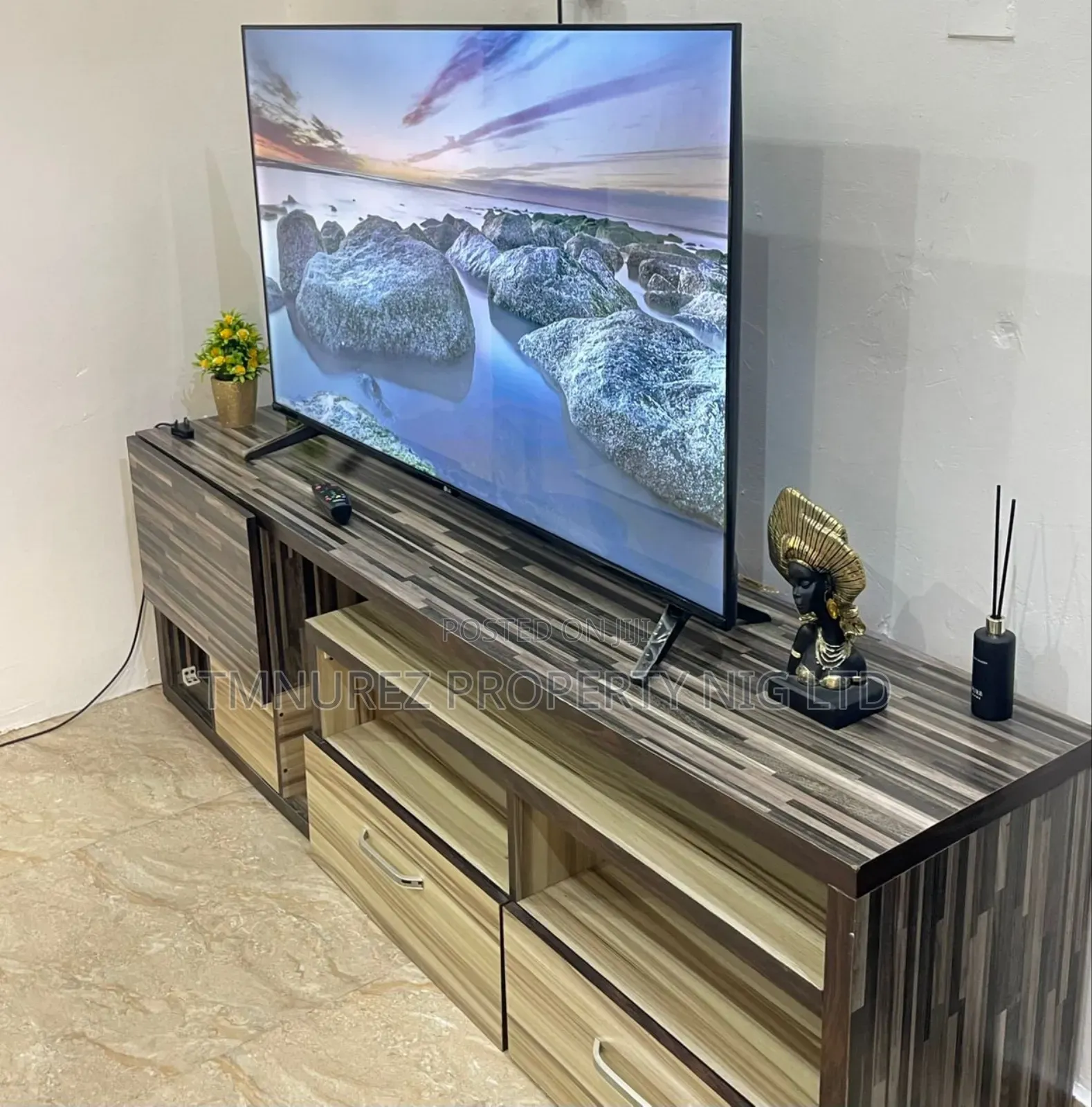 Studio Apartment in Chevron for rent