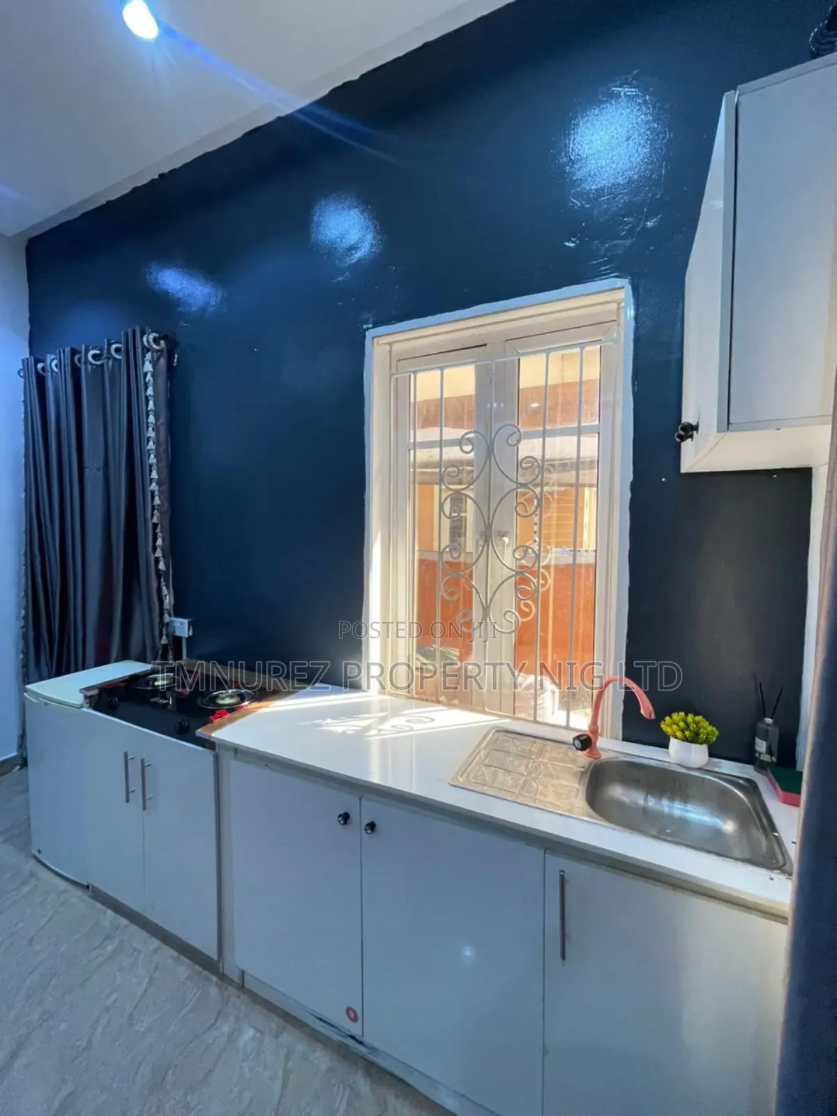 Studio Apartment in Chevron for rent