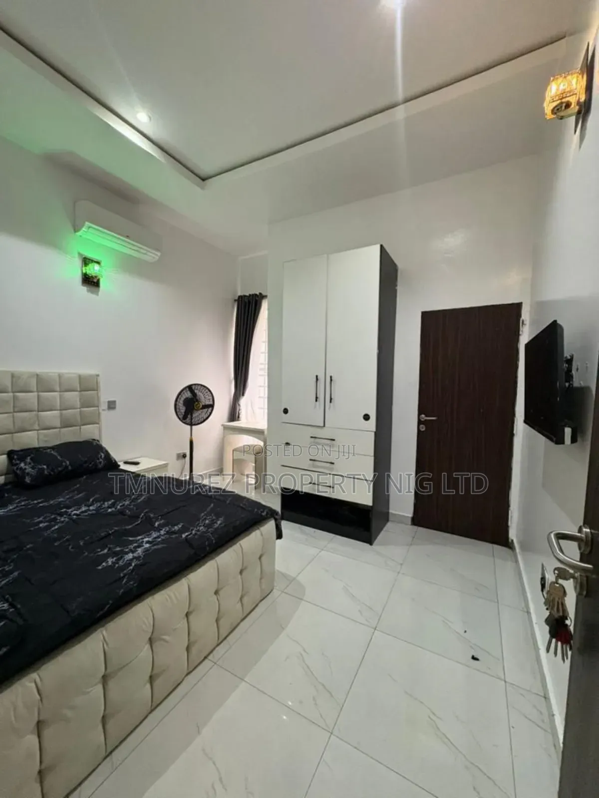 Furnished Studio Apartment in Orchil Road, Chevron for rent