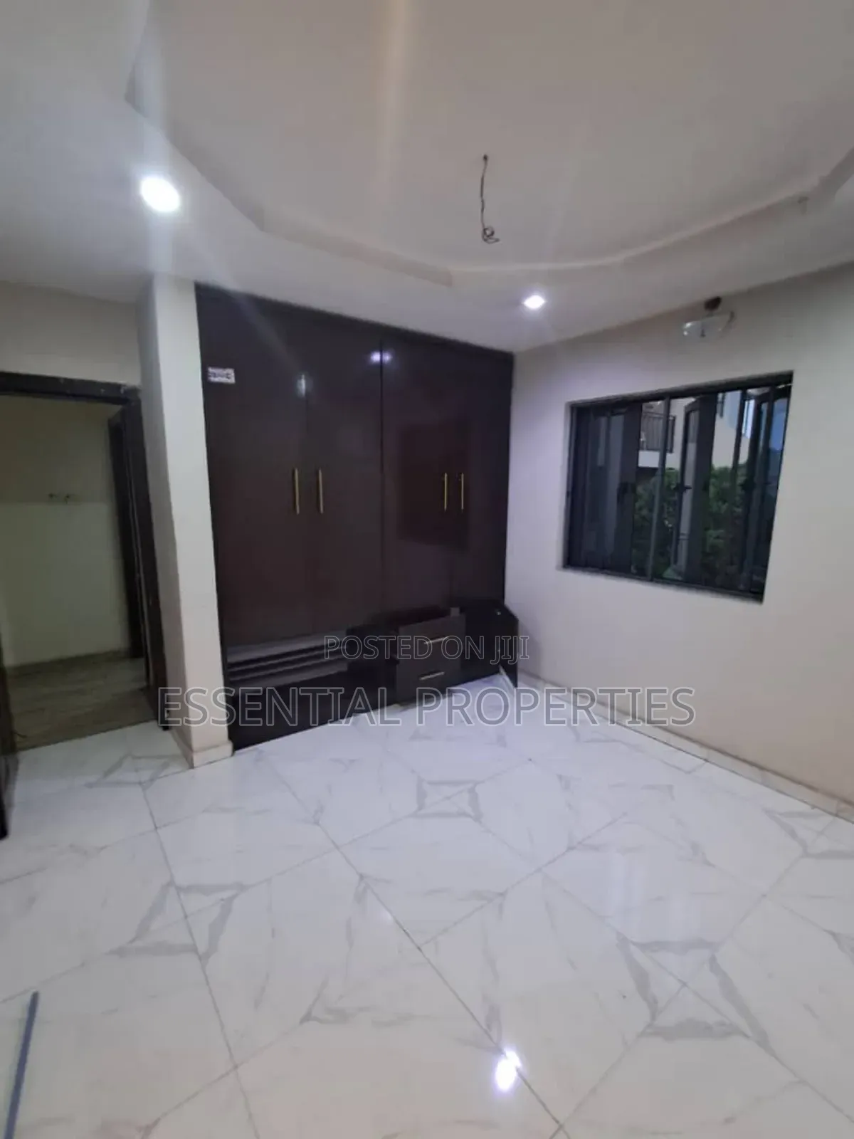 3bdrm Block of Flats in Opebi for sale