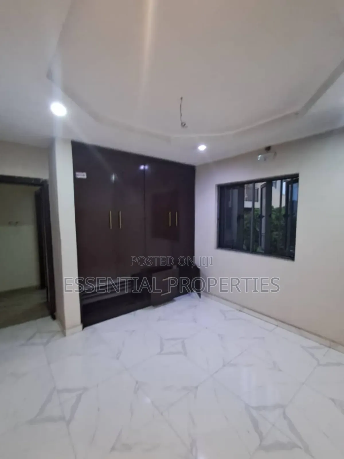 3bdrm Block of Flats in Opebi for sale