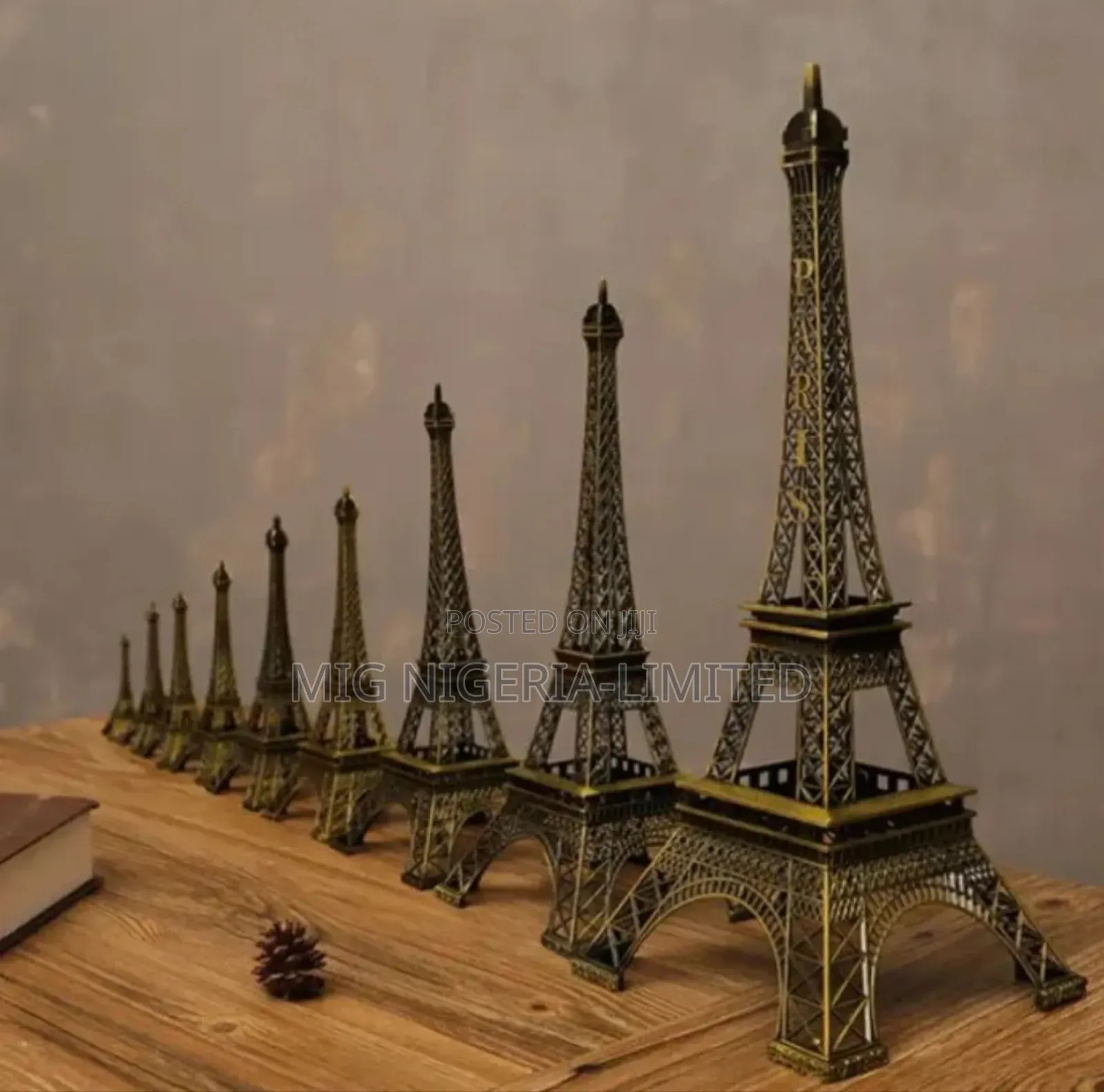 Tower Metal Paris Eiffel Tower Figurine Replica Holder Decoration 1pc