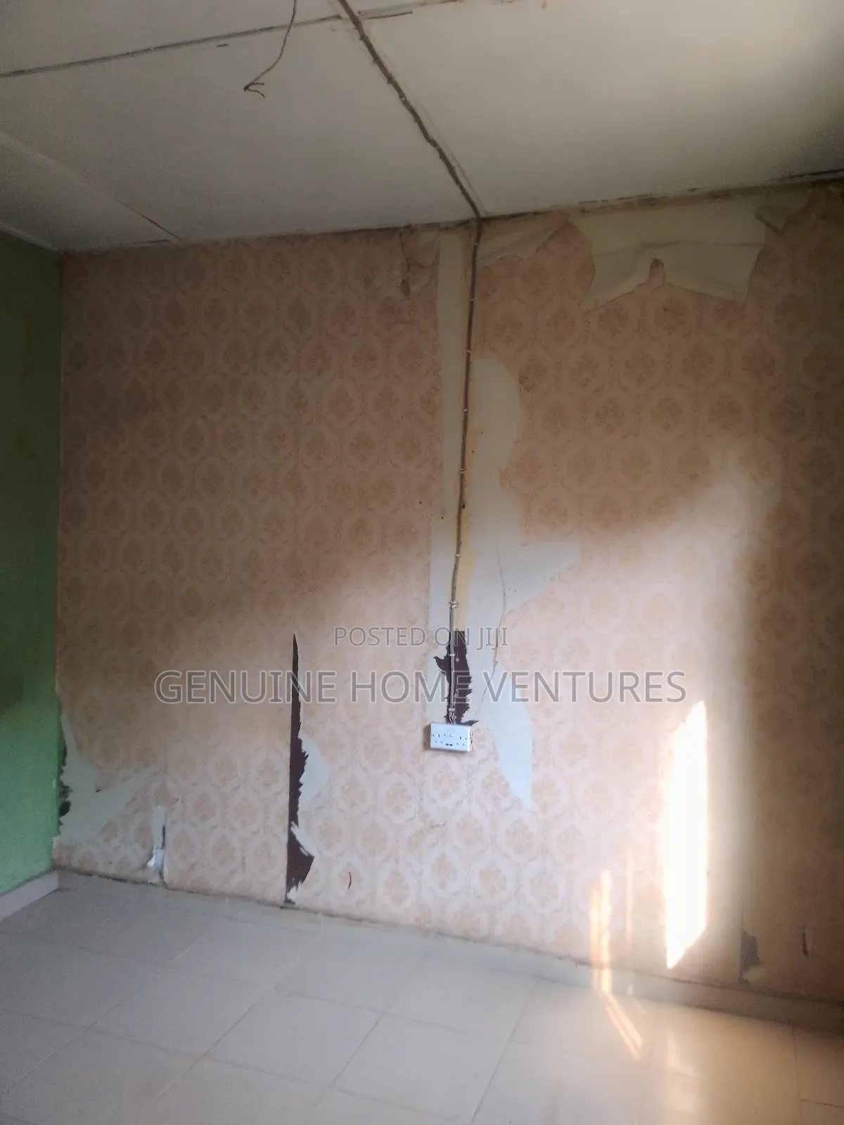 4bdrm Bungalow in Jumofak for sale
