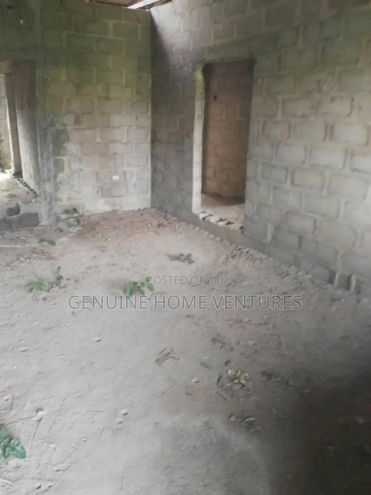 4bdrm Bungalow in Jumofak for sale