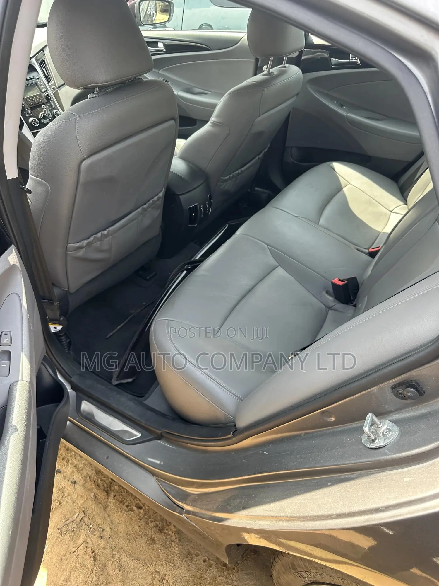 Hyundai Sonata Limited Sedan FWD (2.4L 4cyl 6A) 2013 Brown