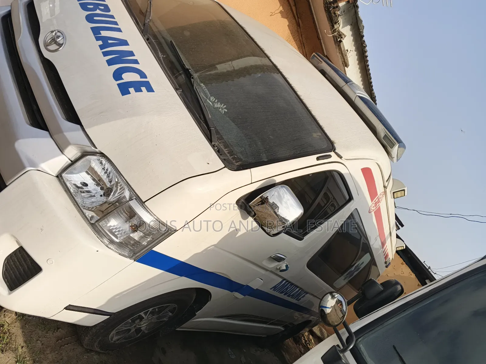 Toyota HiAce 2014 White