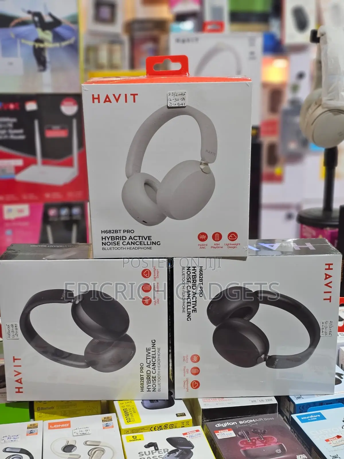 H628bt Hybrid Active Noise Canceling Headphones by Havit