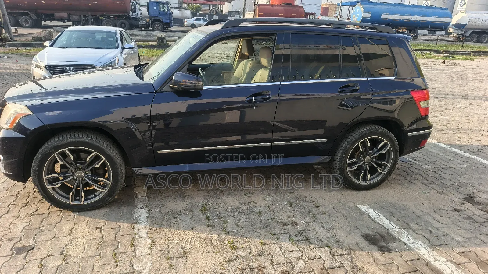 Mercedes-Benz GLK-Class 350 4MATIC 2010 Purple
