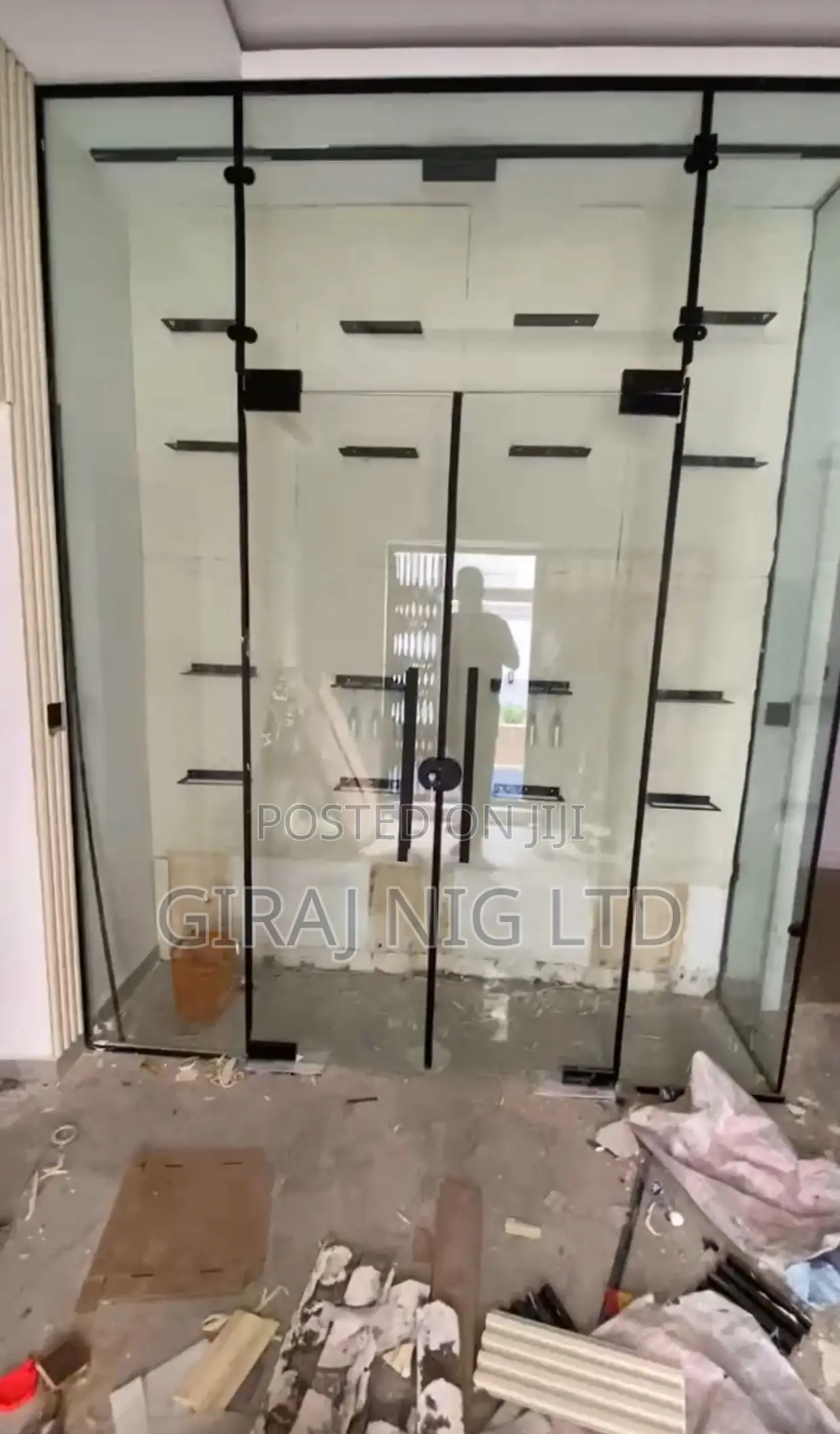 Showroom Glass
